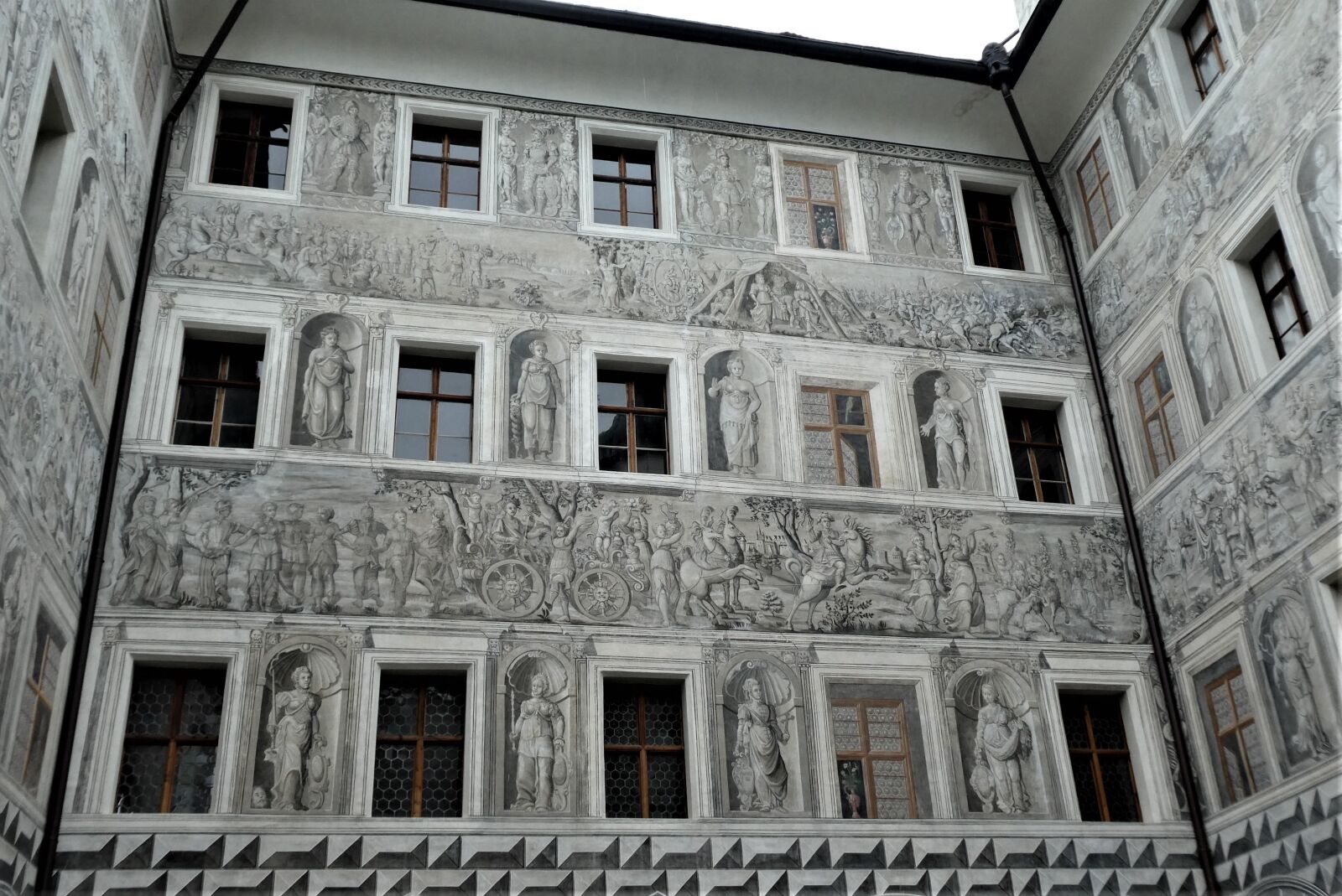 Panasonic Lumix DC-ZS70 (Lumix DC-TZ90) sample photo. Wall murals, art, the photography