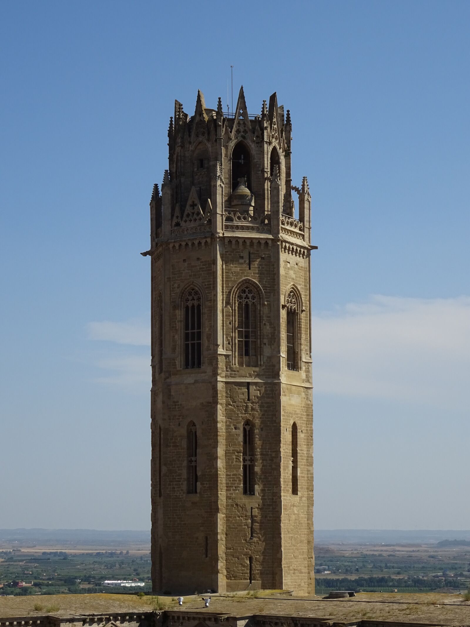 Sony DSC-HX60 sample photo. Cathedral, catalonia, building photography