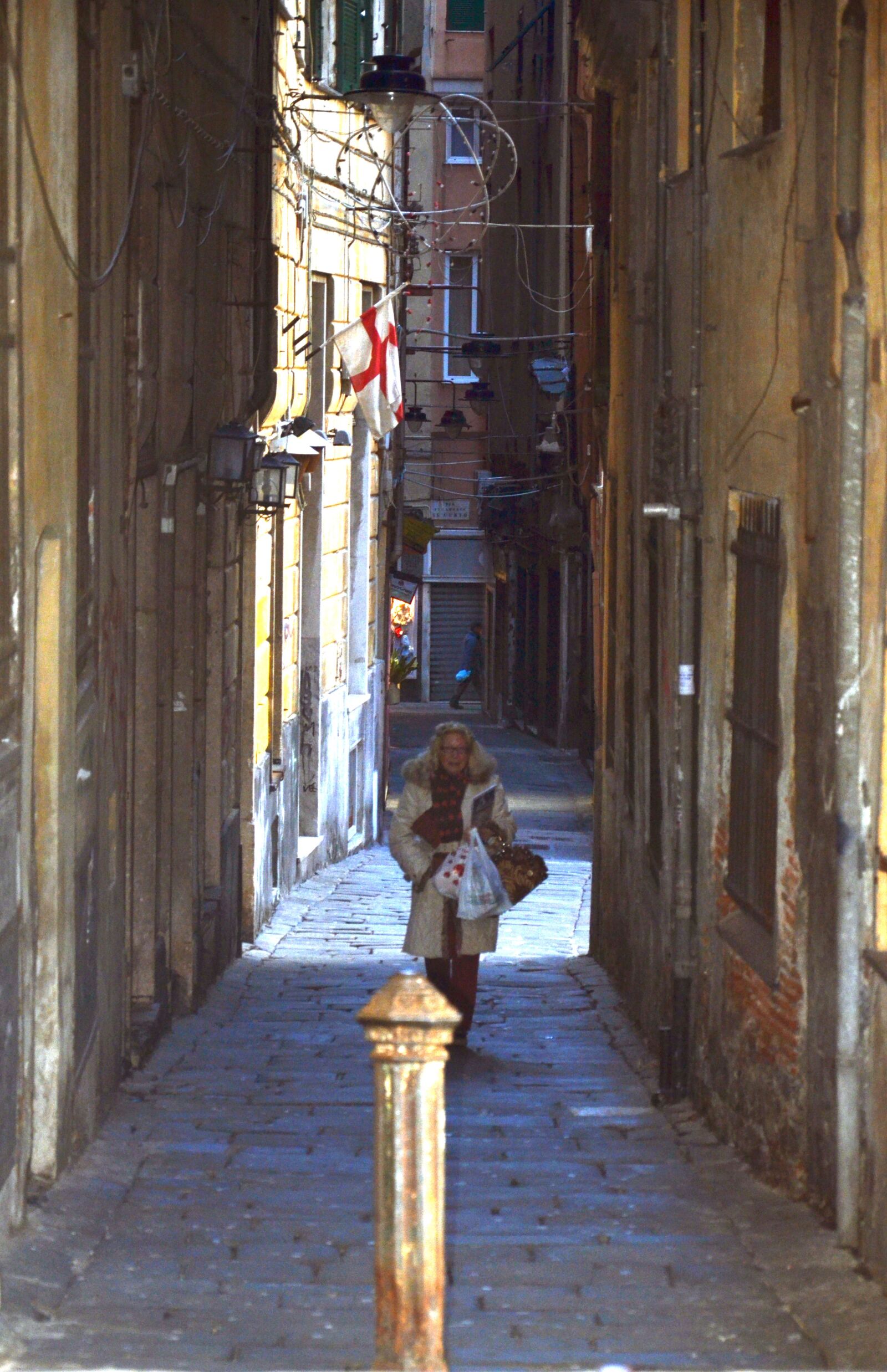 Nikon D5100 sample photo. Alley, genoa, italian photography