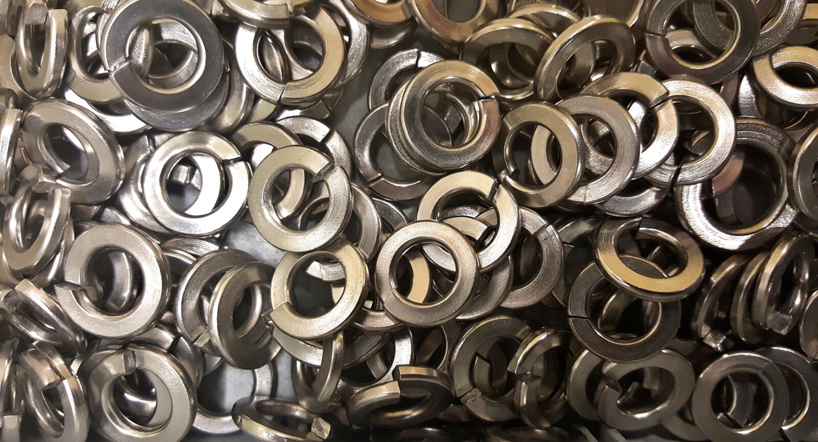 Samsung Galaxy Note5 sample photo. Washers, split washers, split photography