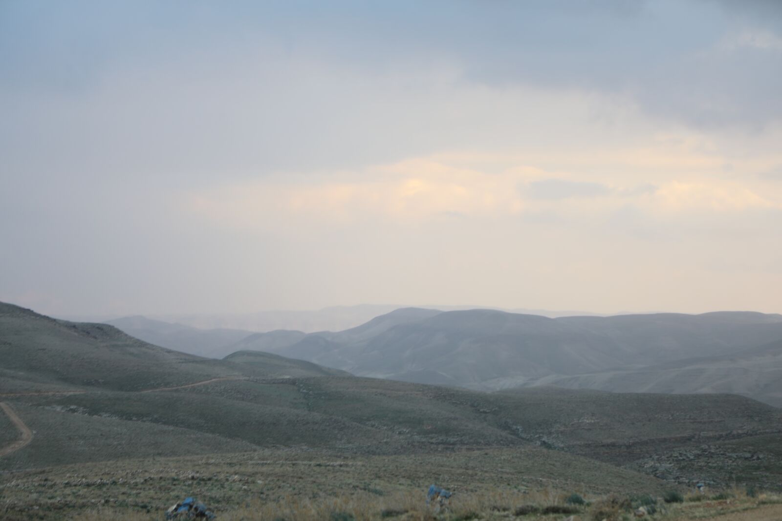 Canon EOS 5D Mark IV sample photo. Desert, mounts, nature photography