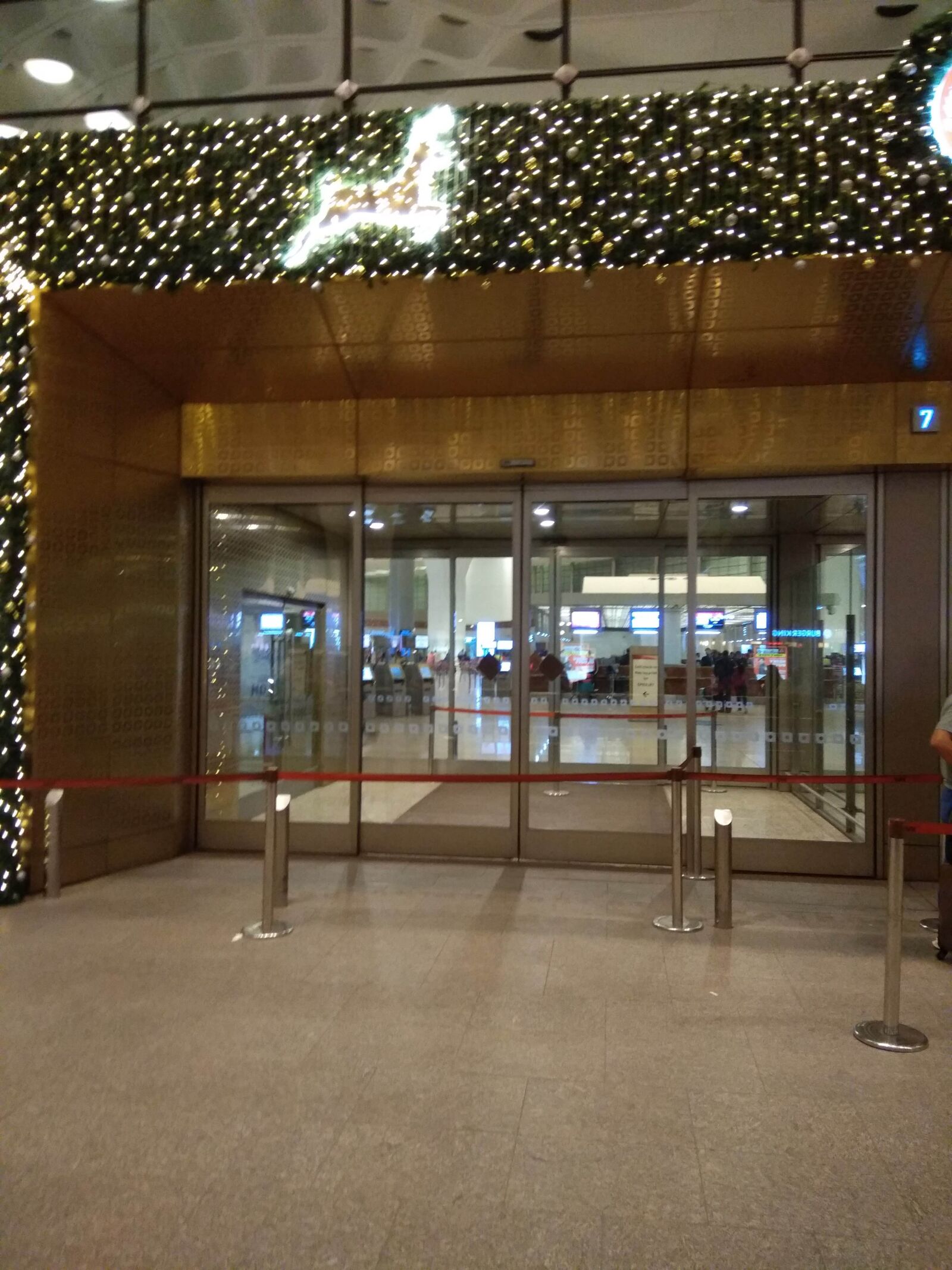 Xiaomi Redmi Note 4 sample photo. Airport, mumbai airport, terminal photography