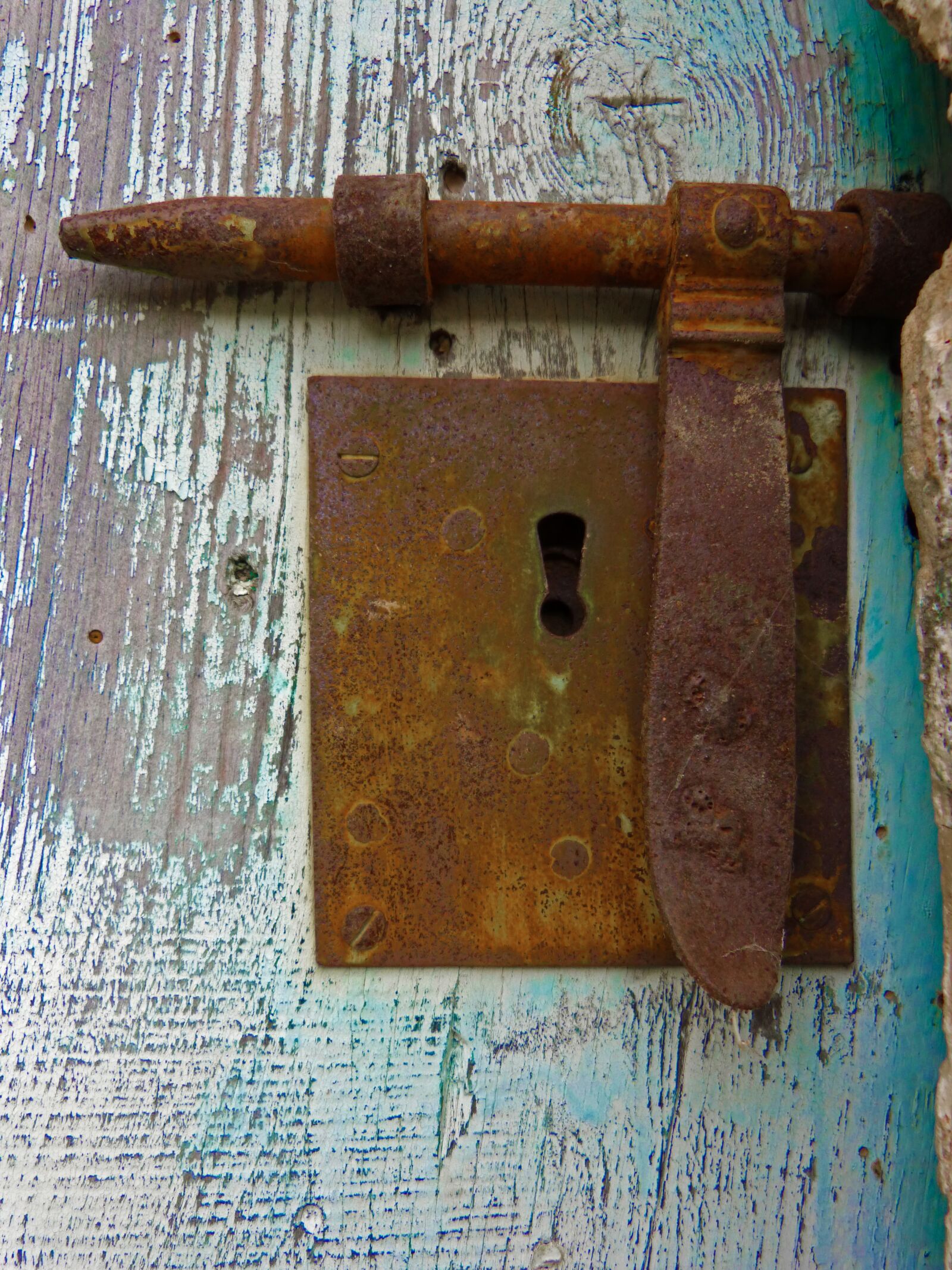 Panasonic DMC-FZ62 sample photo. Bolt, door, old photography