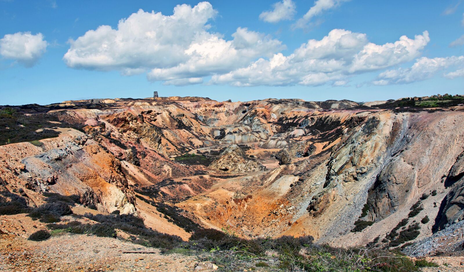 Canon EOS 5D Mark II sample photo. Paris mountain, industrial wasteland photography