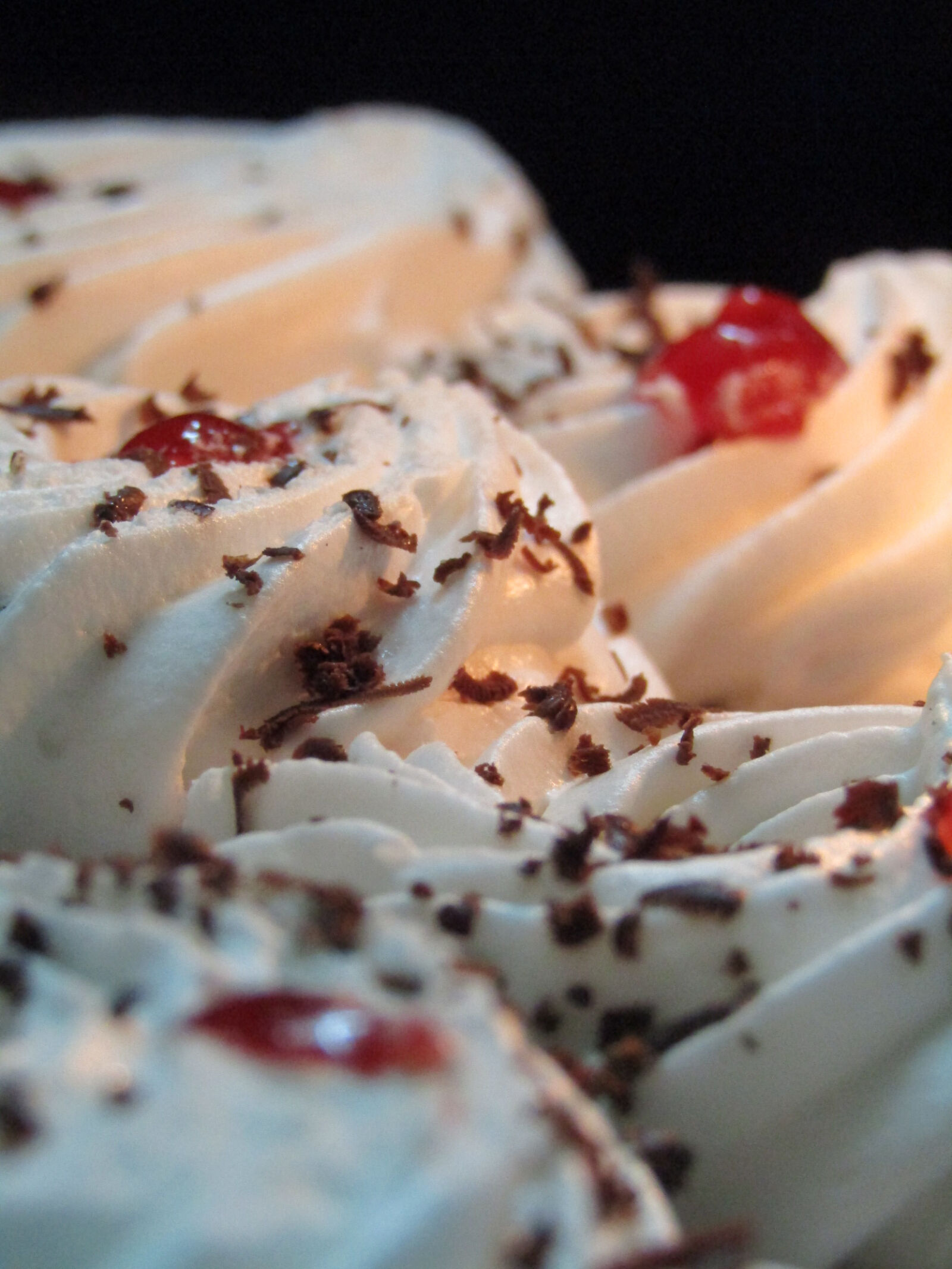 Canon PowerShot SX410 IS sample photo. Birthday, cake, cream, cupcake photography