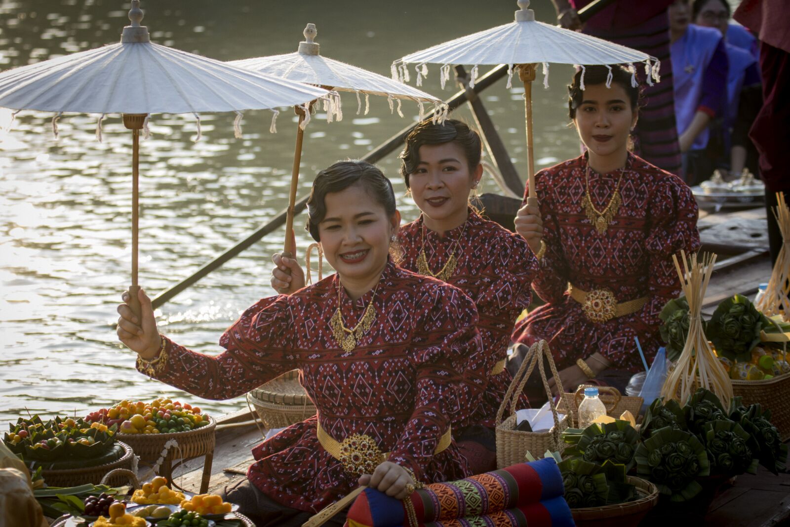 Canon EOS R sample photo. Thai, woman, thailand photography