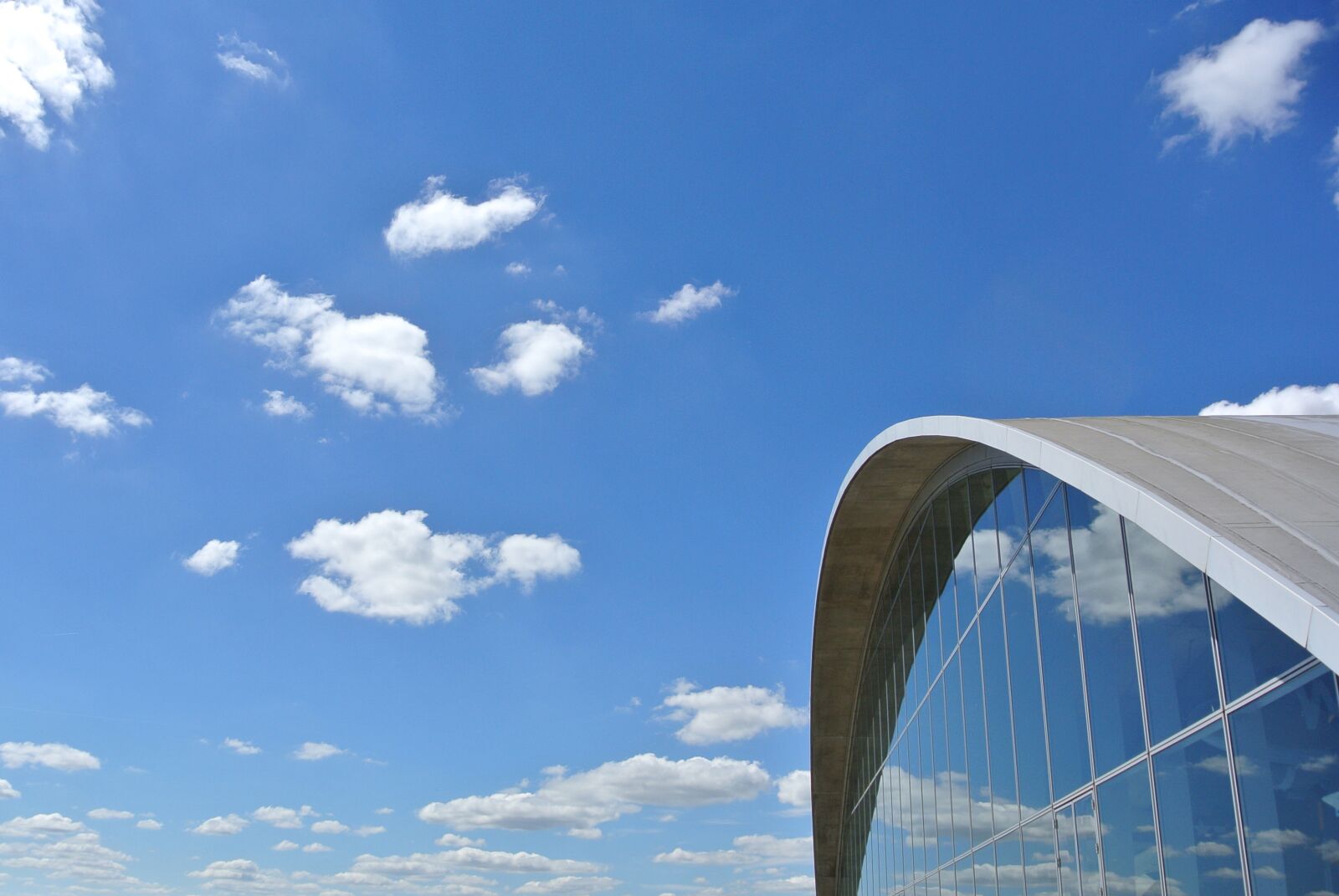 Nikon 1 Nikkor VR 10-30mm F3.5-5.6 sample photo. Building, glass, architecture photography