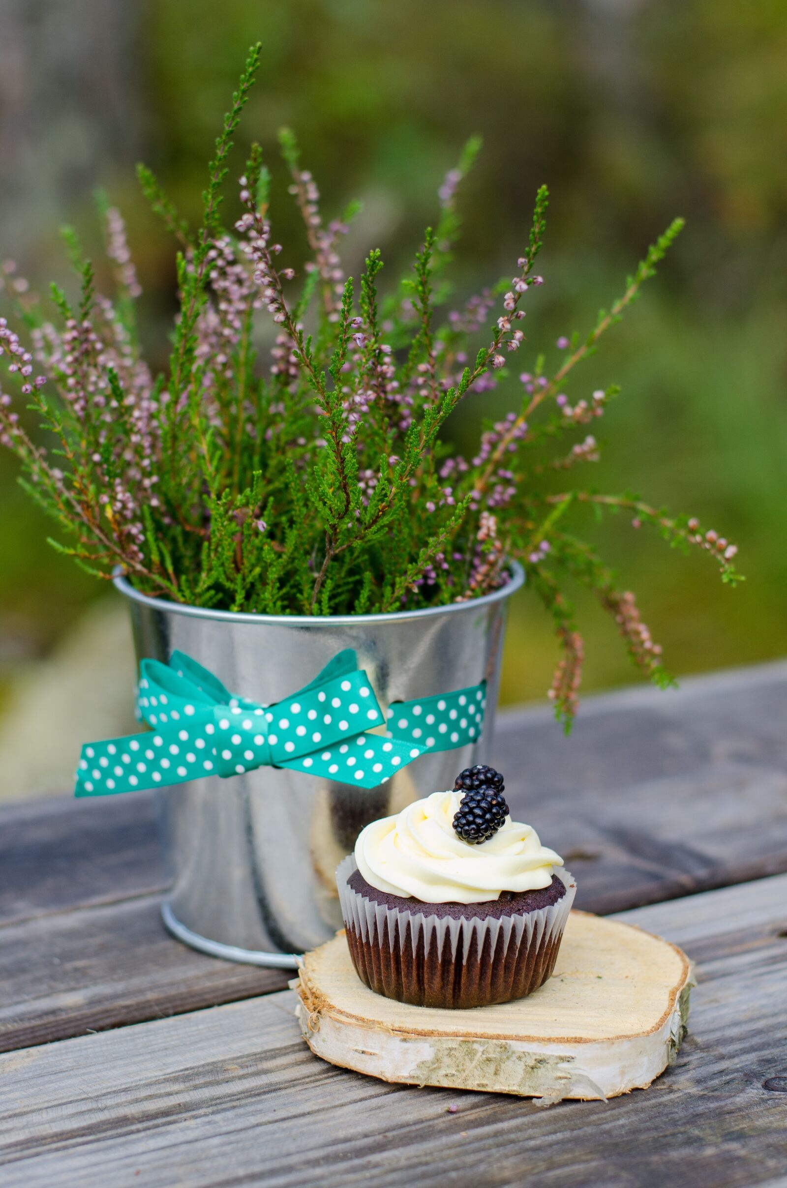 Nikon D7000 sample photo. Picnic, cakes, sweet photography