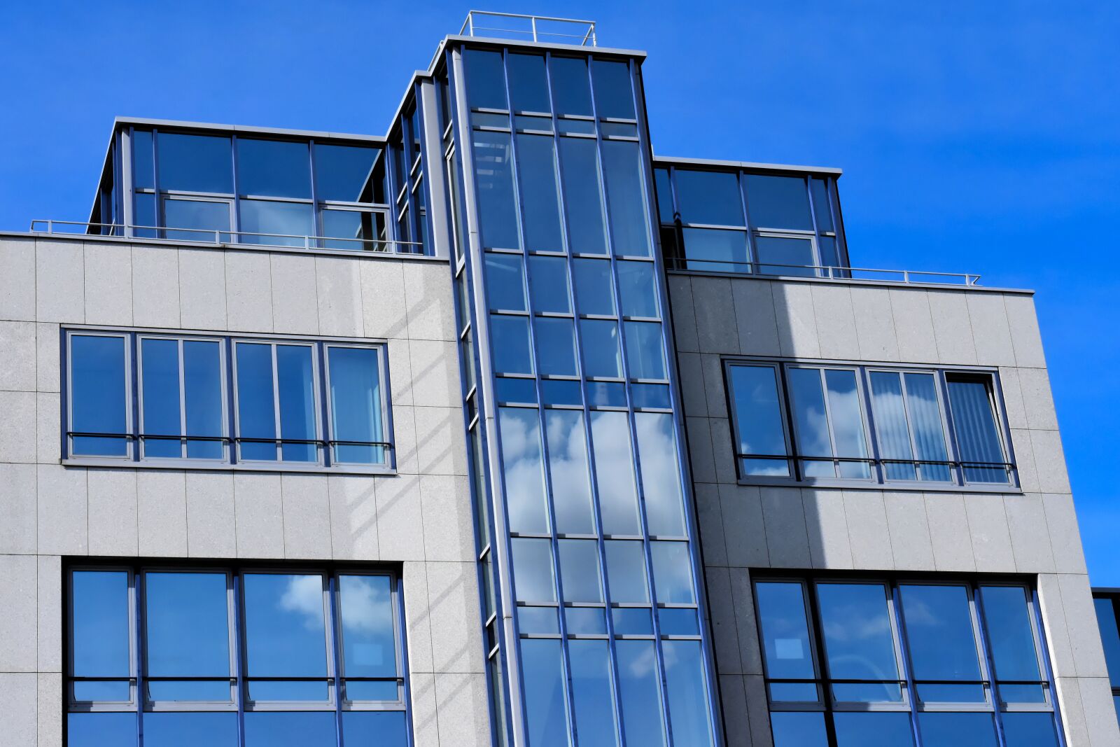 Nikon D7200 sample photo. House, glass, architecture photography