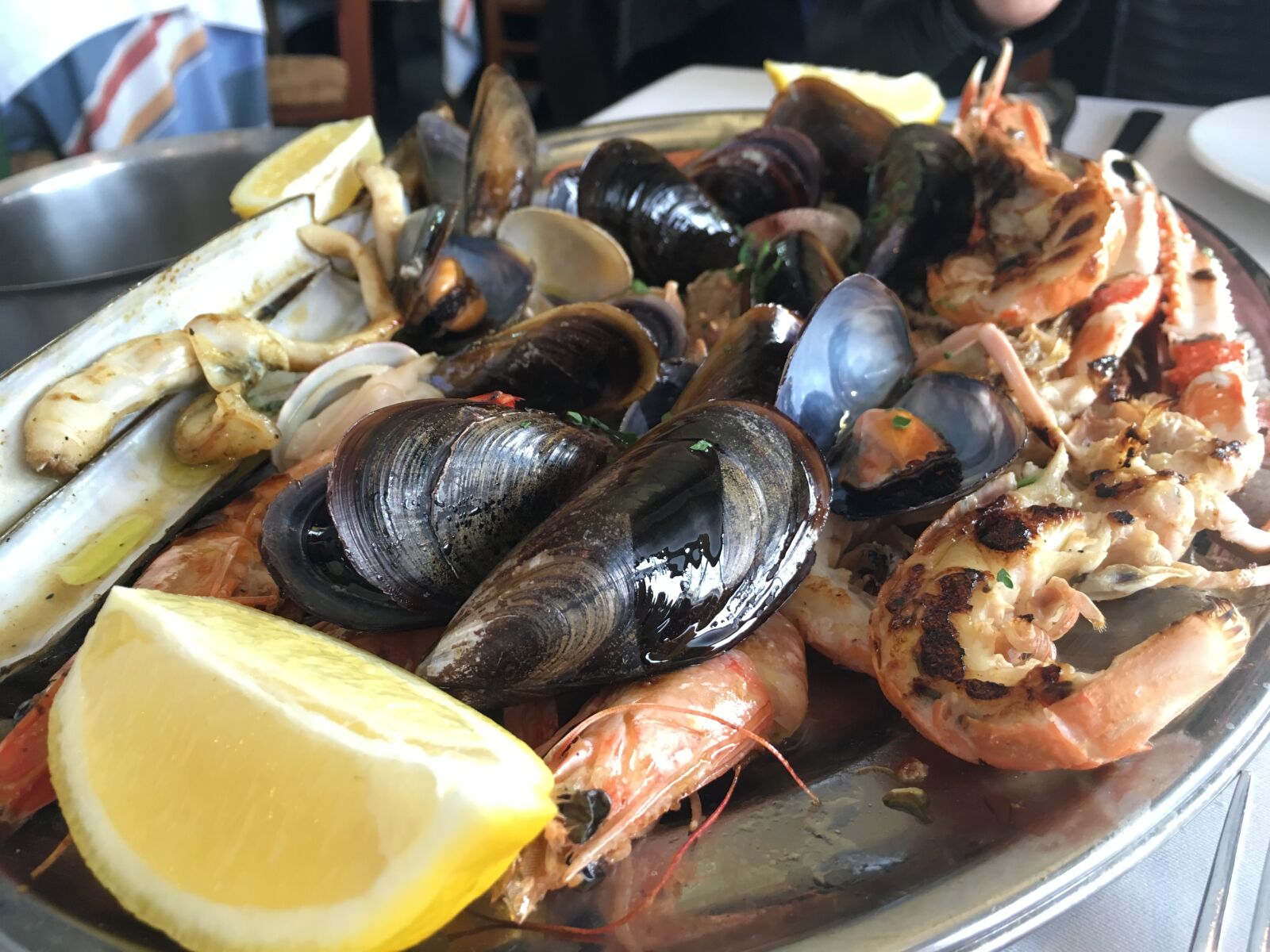 Apple iPhone 6s sample photo. Crab, food, lemon, restaurant photography