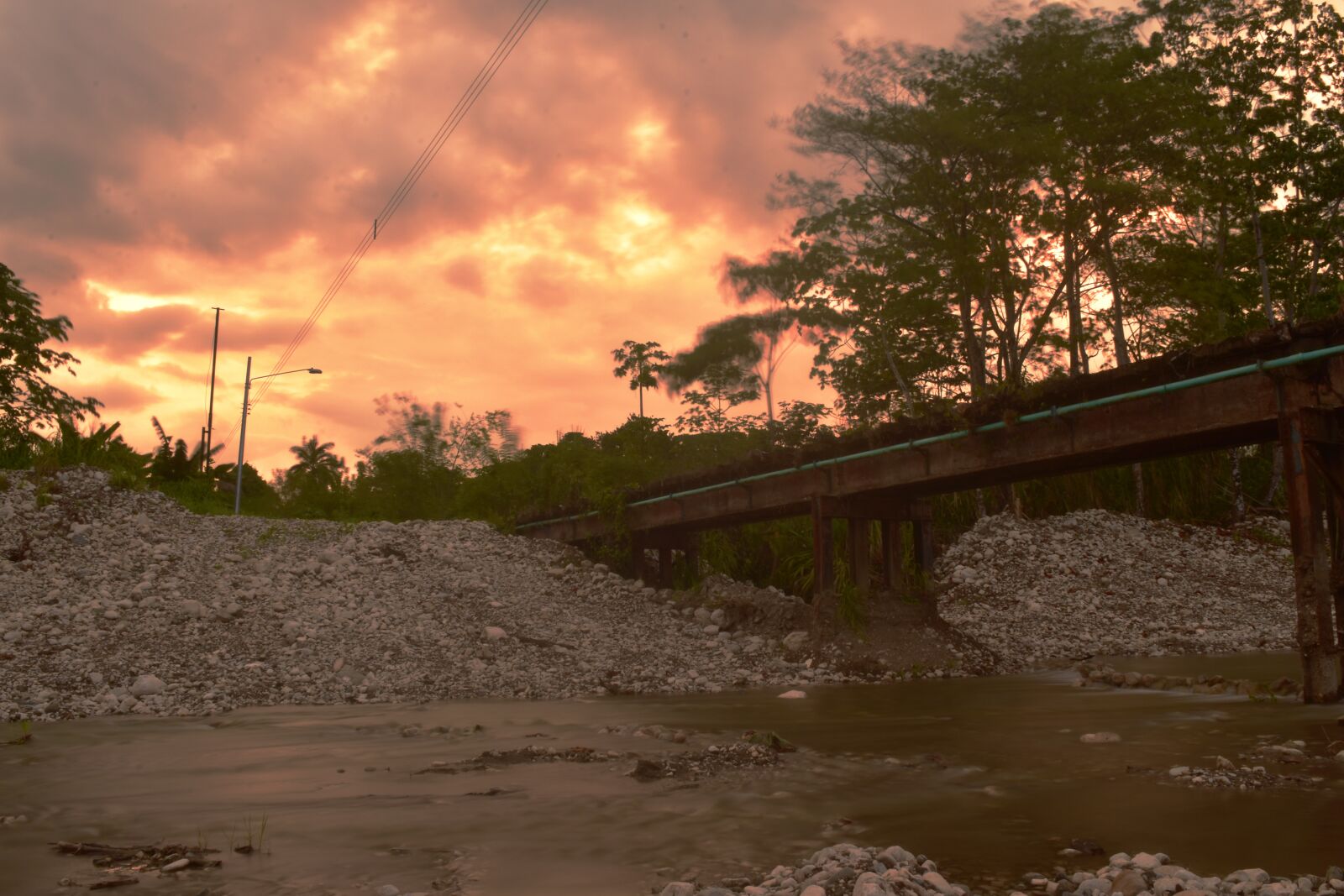 Nikon D5500 sample photo. Bridge, united fruit company photography