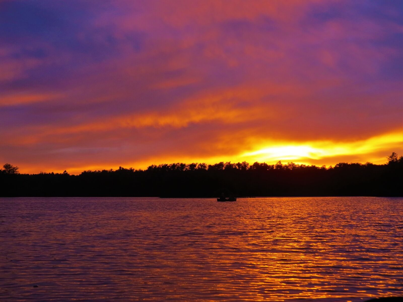 Canon PowerShot SX50 HS sample photo. Sunset, water, lake photography