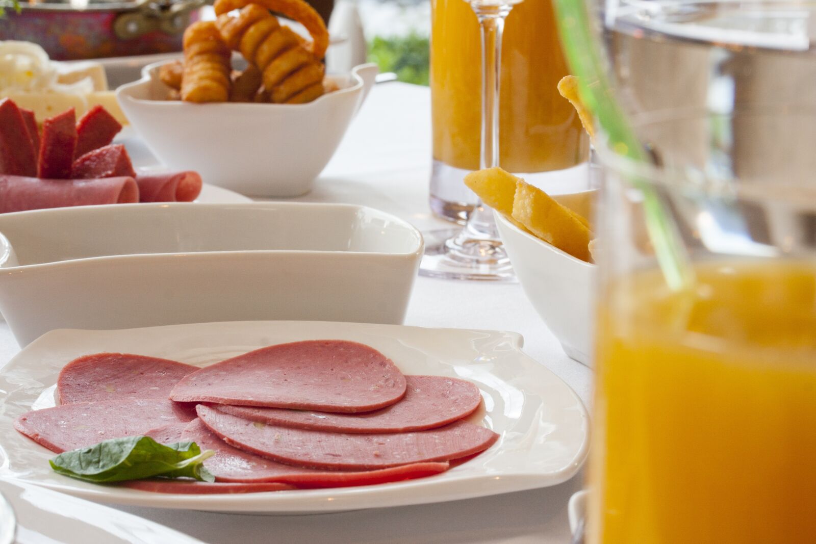 Canon EF-S 60mm F2.8 Macro USM sample photo. Breakfast, table, food photography