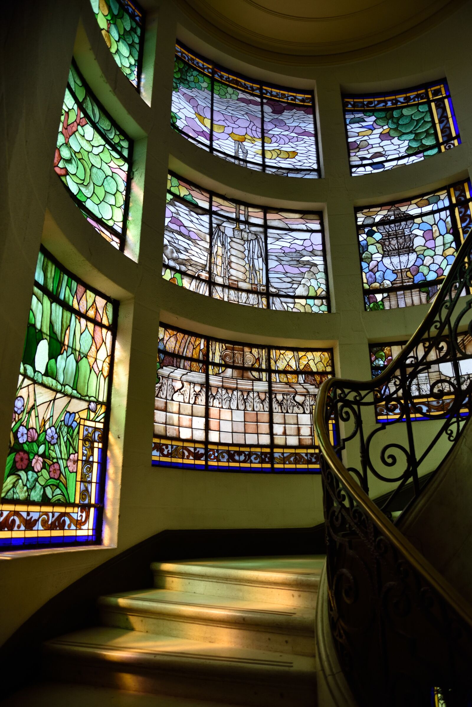 Nikon D750 sample photo. Vitreaux, glass, color photography