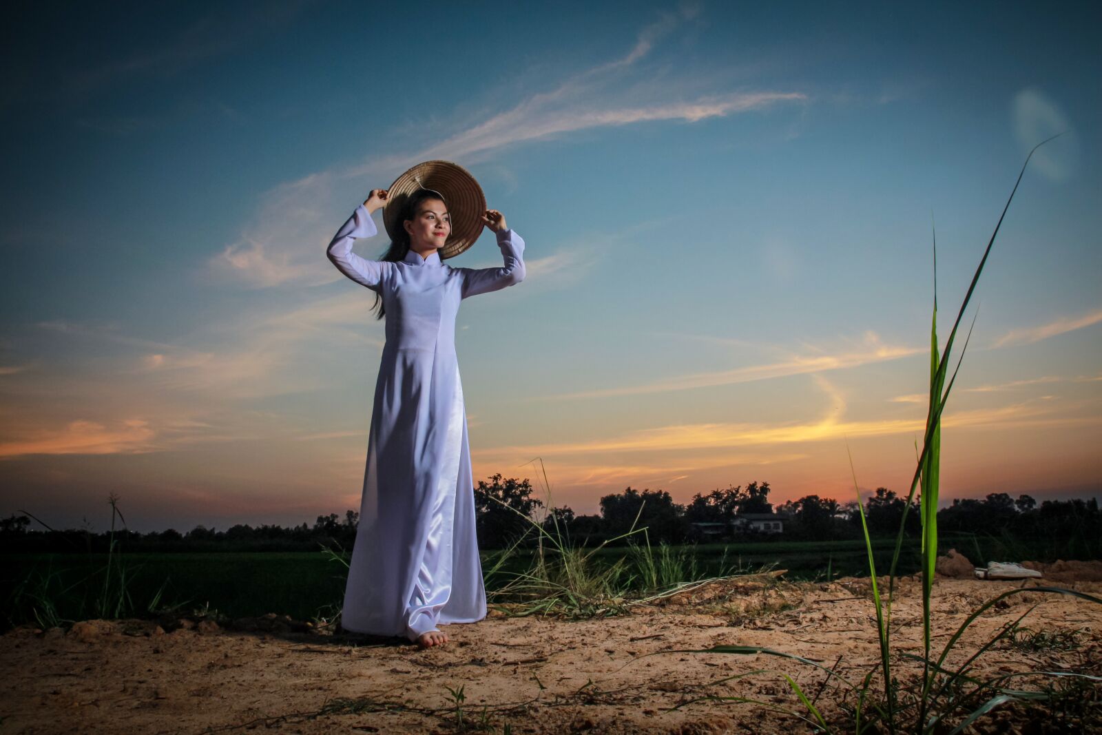 Canon EOS 650D (EOS Rebel T4i / EOS Kiss X6i) sample photo. Lifestyle, lady, viet nam photography
