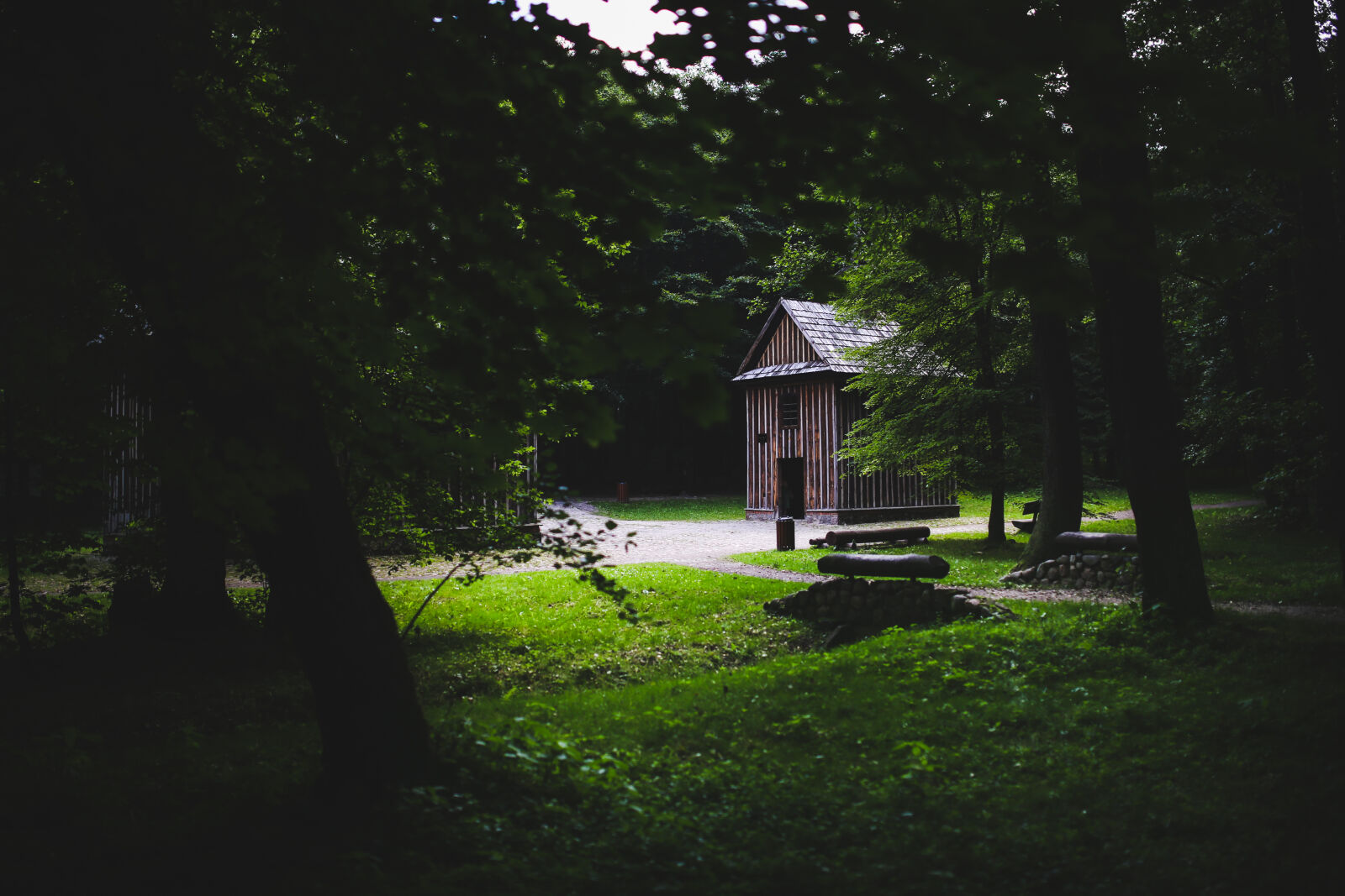 Canon EOS 6D + Sigma 35mm F1.4 DG HSM Art sample photo. Wooden, building, in, the photography