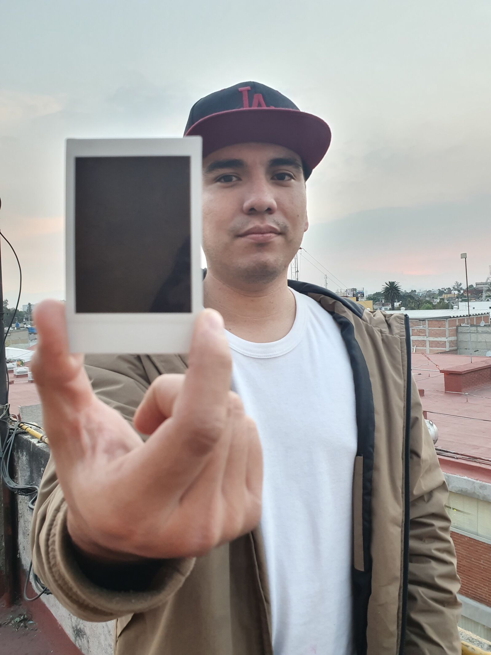 Samsung Galaxy S10+ sample photo. Photo, sky, guy photography
