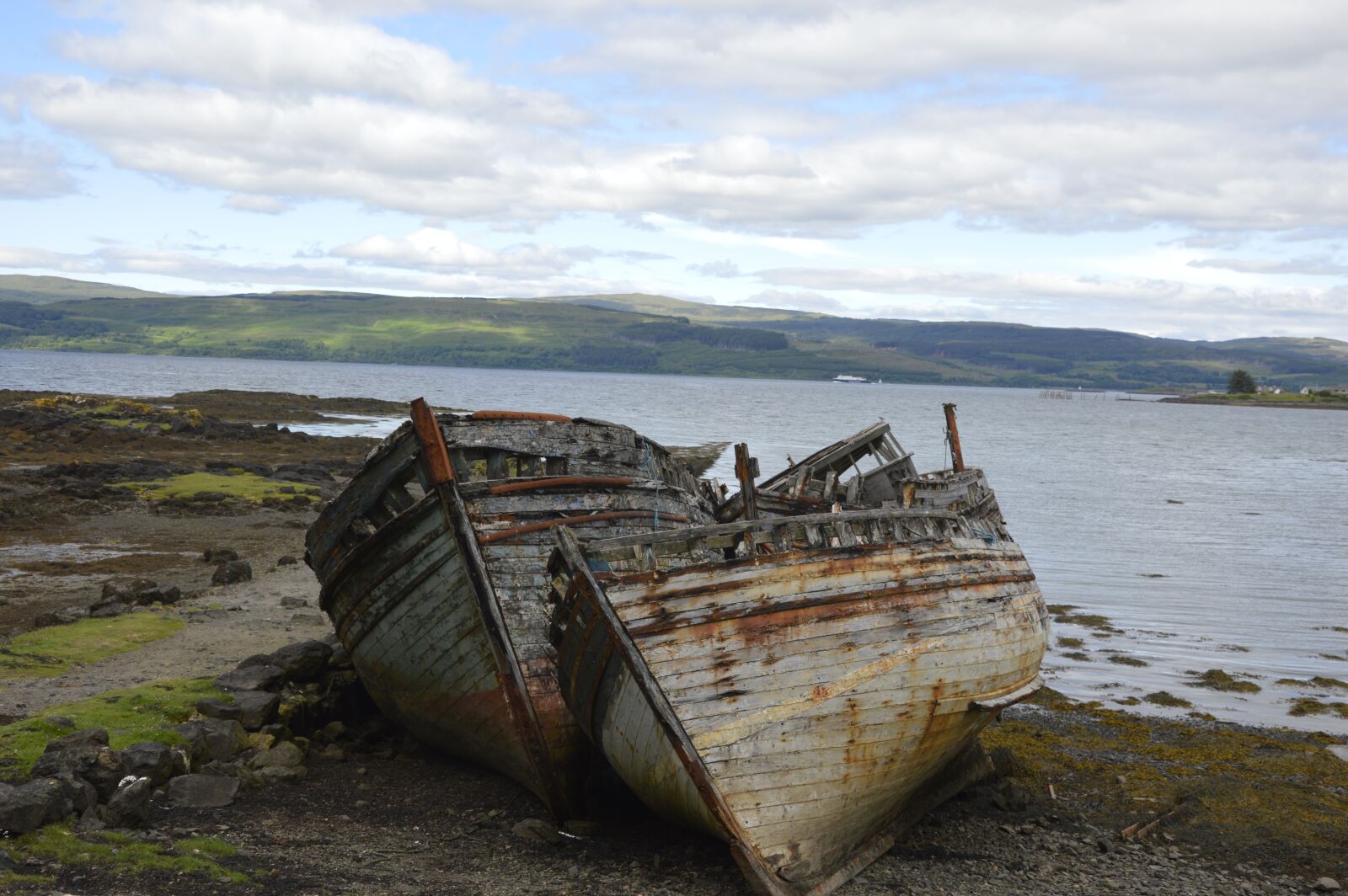 Nikon D3200 sample photo. Boat, stranded, wreck photography