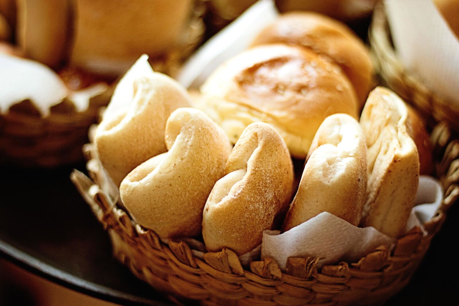 Canon EOS 760D (EOS Rebel T6s / EOS 8000D) sample photo. Food, bread, basket, bakery photography