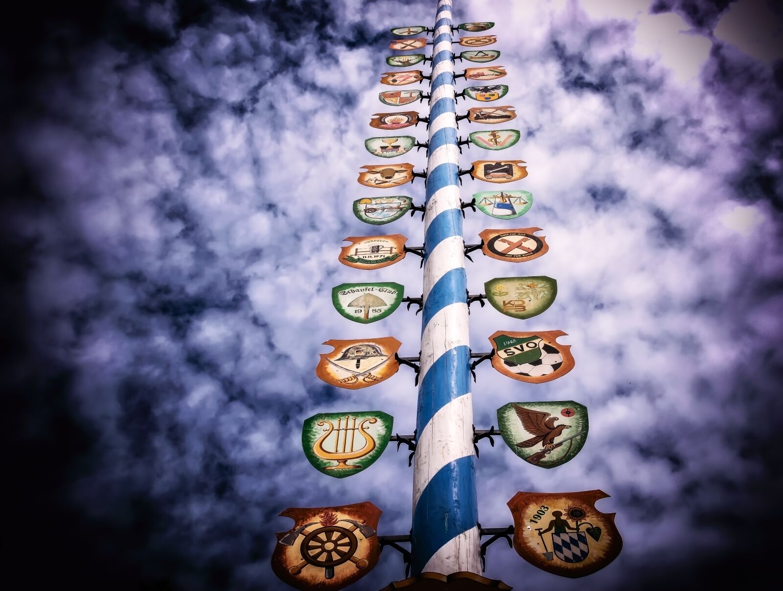Nikon D3300 sample photo. Maypole, tribe, decorated photography