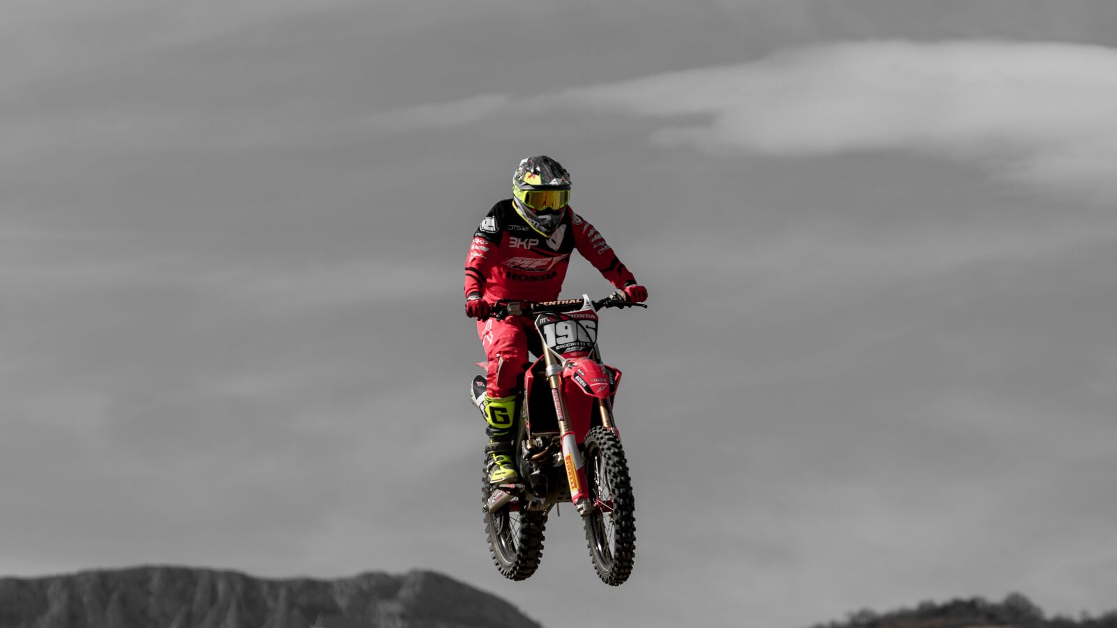 Tamron 70-210mm F4 Di VC USD sample photo. Motocross, pilot, moto photography