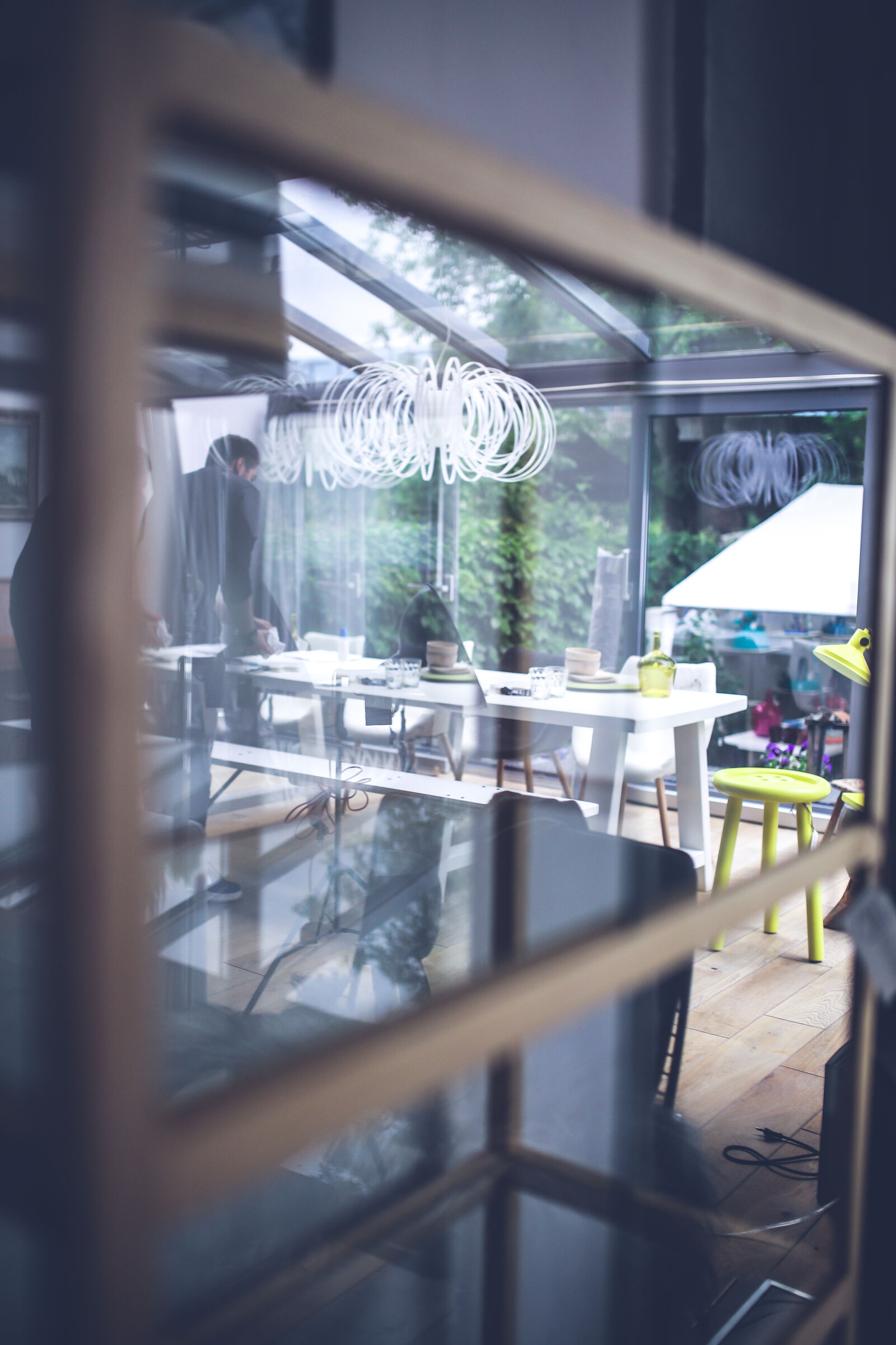 Canon EOS 6D + Sigma 35mm F1.4 DG HSM Art sample photo. Man, setting, the, table photography