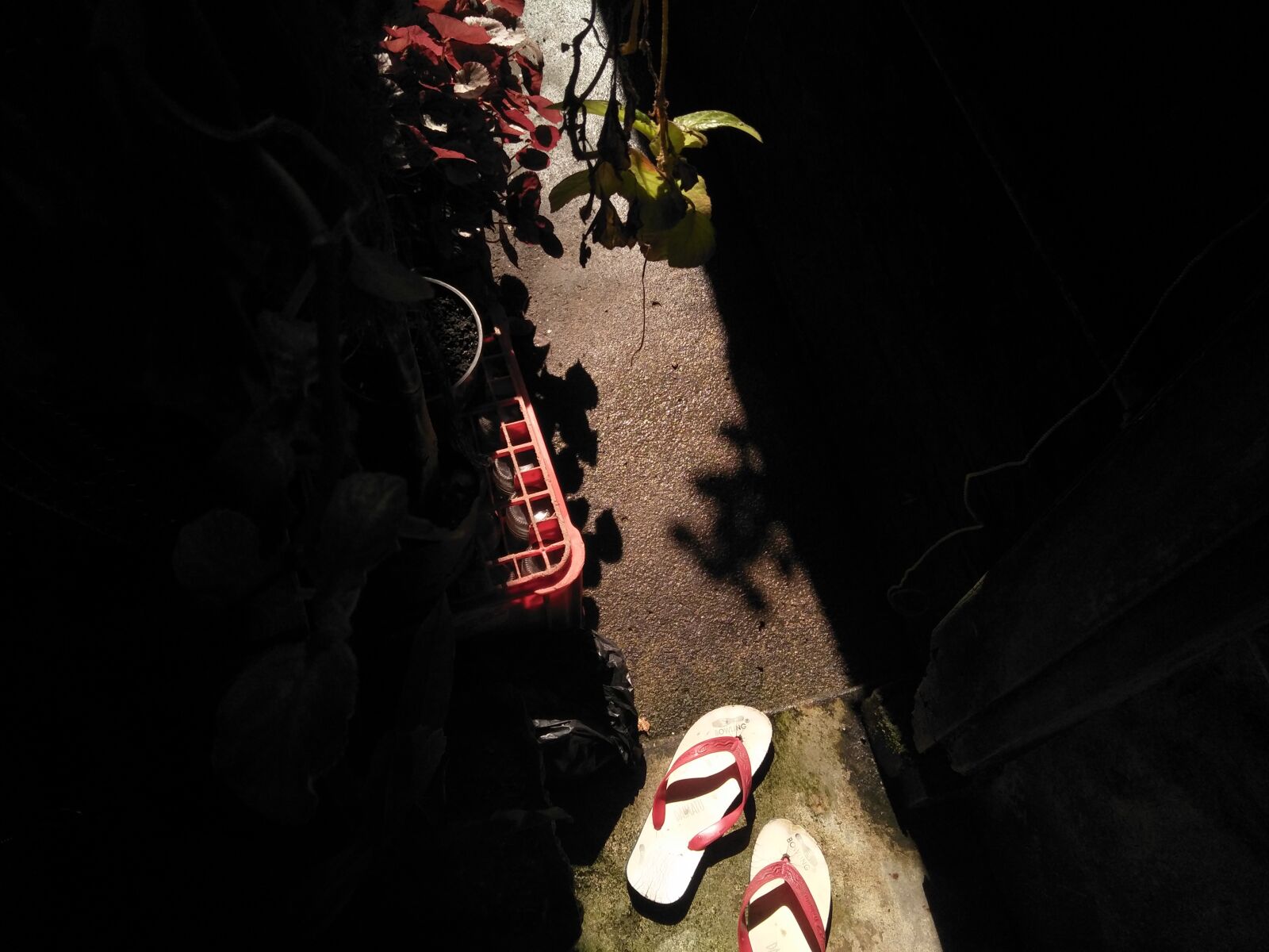 OPPO CPH1701 sample photo. Shadow, shoes, light photography