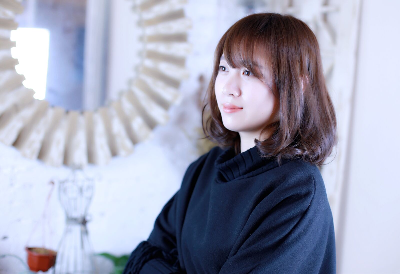 Canon EOS 6D + Canon EF 50mm F1.4 USM sample photo. Hairstyle, studio, woman photography