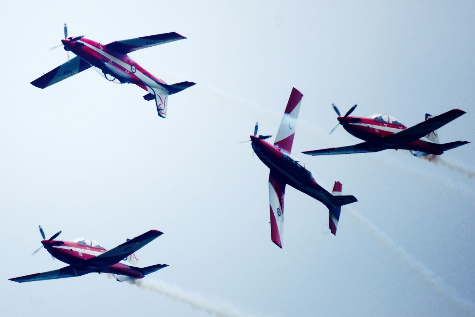 Sony Alpha DSLR-A850 sample photo. Aircraft, airplane, airshow, dangerous photography