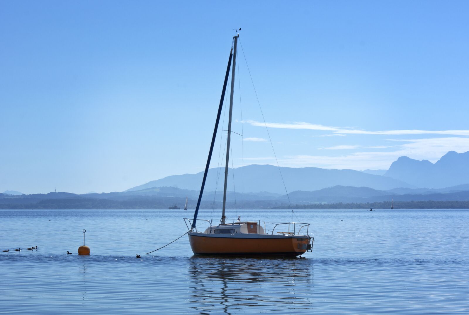 55.0-200.0mm f/4.0-f/5.6 sample photo. Nature, lake, chiemsee photography