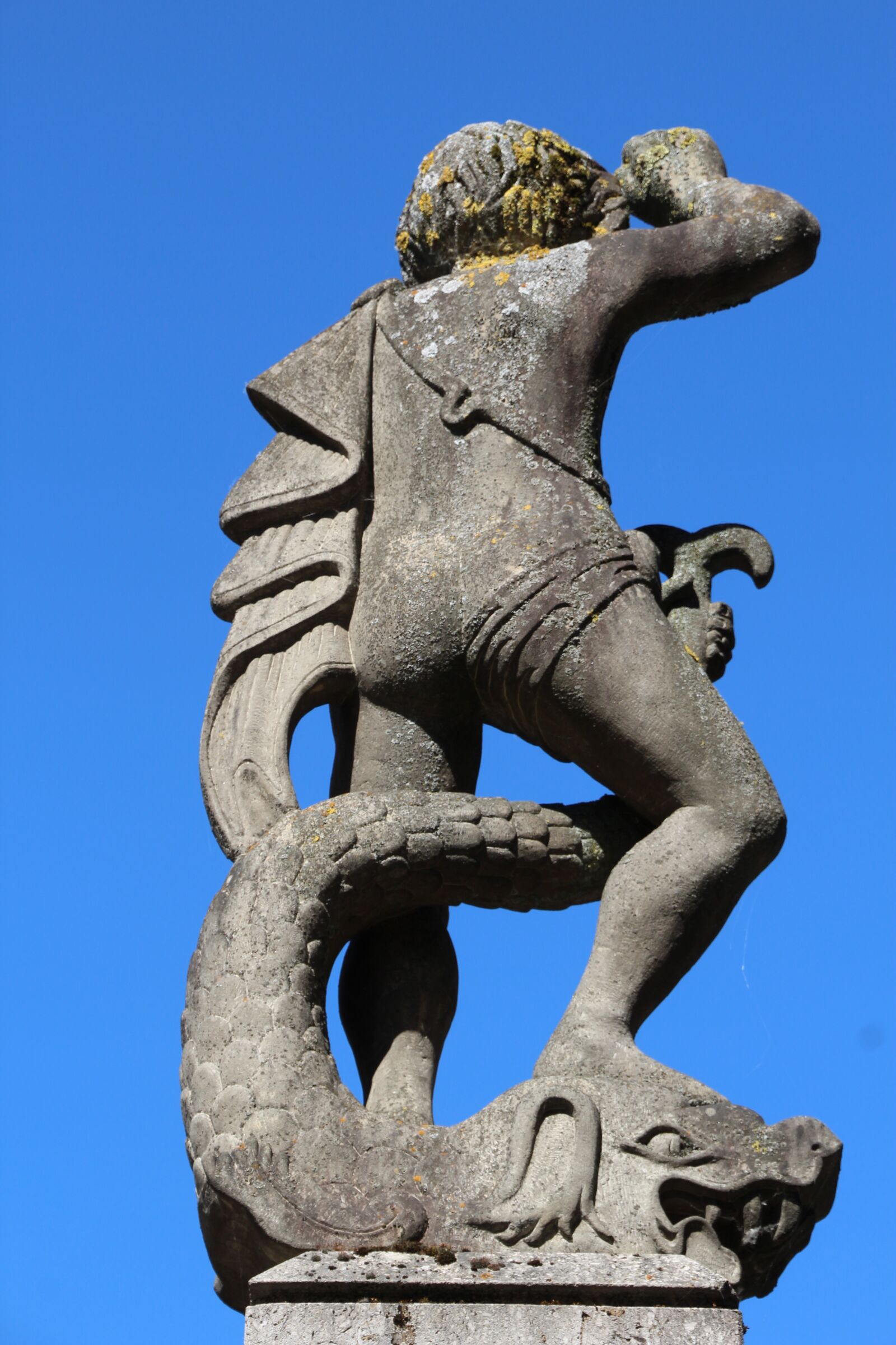 Canon EOS 1200D (EOS Rebel T5 / EOS Kiss X70 / EOS Hi) sample photo. Statue, stone, stone figure photography