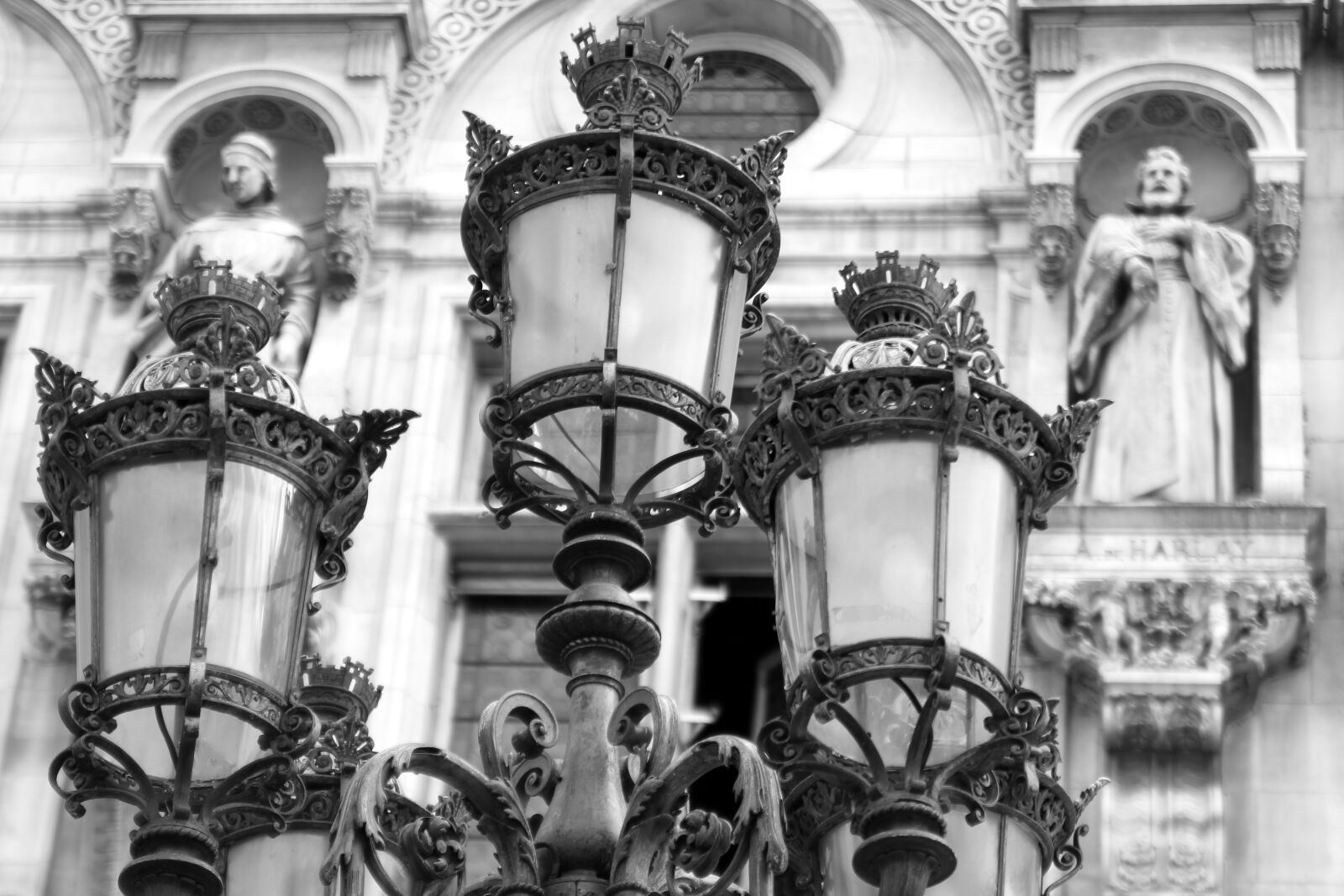 Canon EOS 550D (EOS Rebel T2i / EOS Kiss X4) sample photo. Paris, street light, france photography