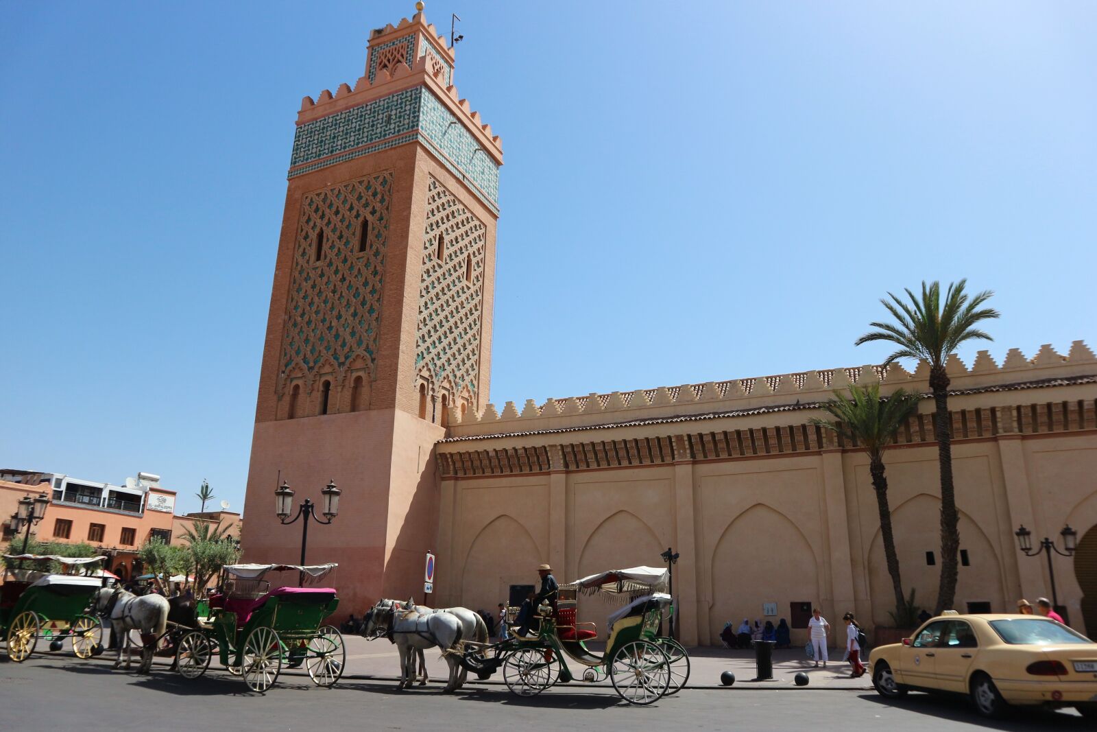 Canon EOS M10 sample photo. Mosque, moulay el yazid photography