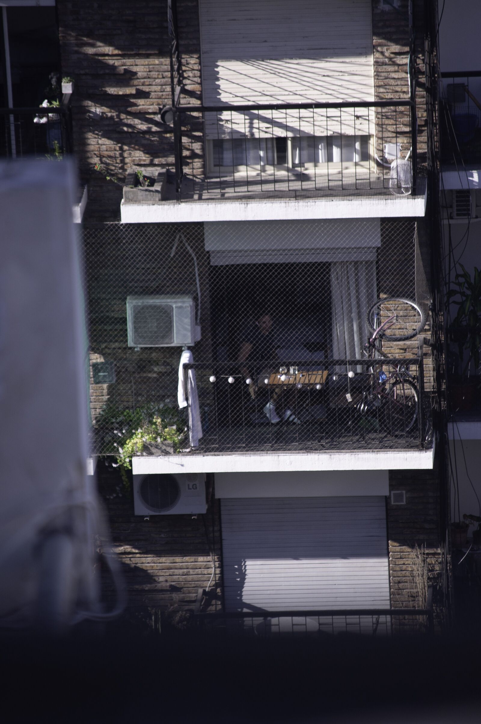 Nikon D5000 sample photo. Grating, city, danger photography