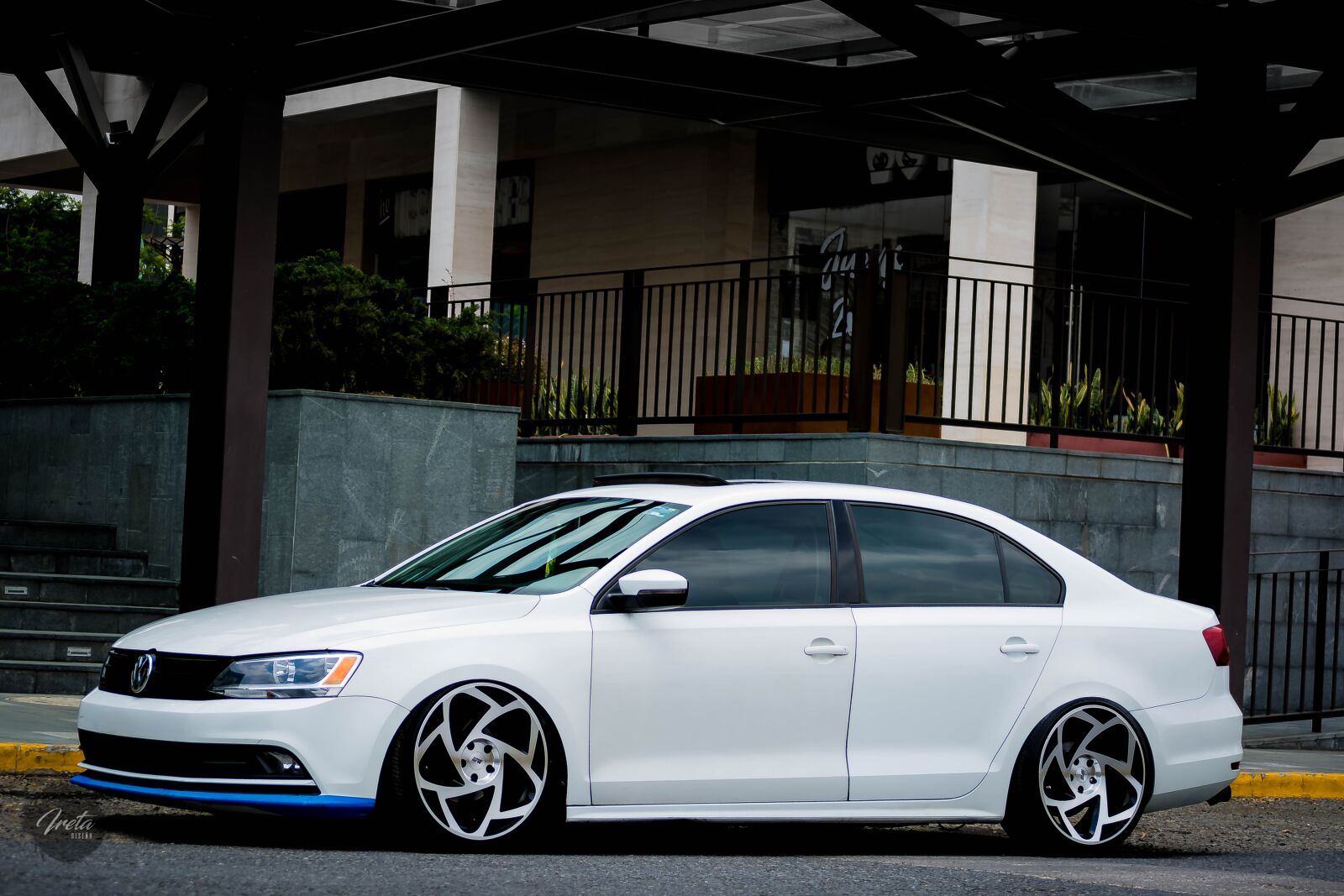 Nikon D5200 sample photo. Vehicle, car, auto photography
