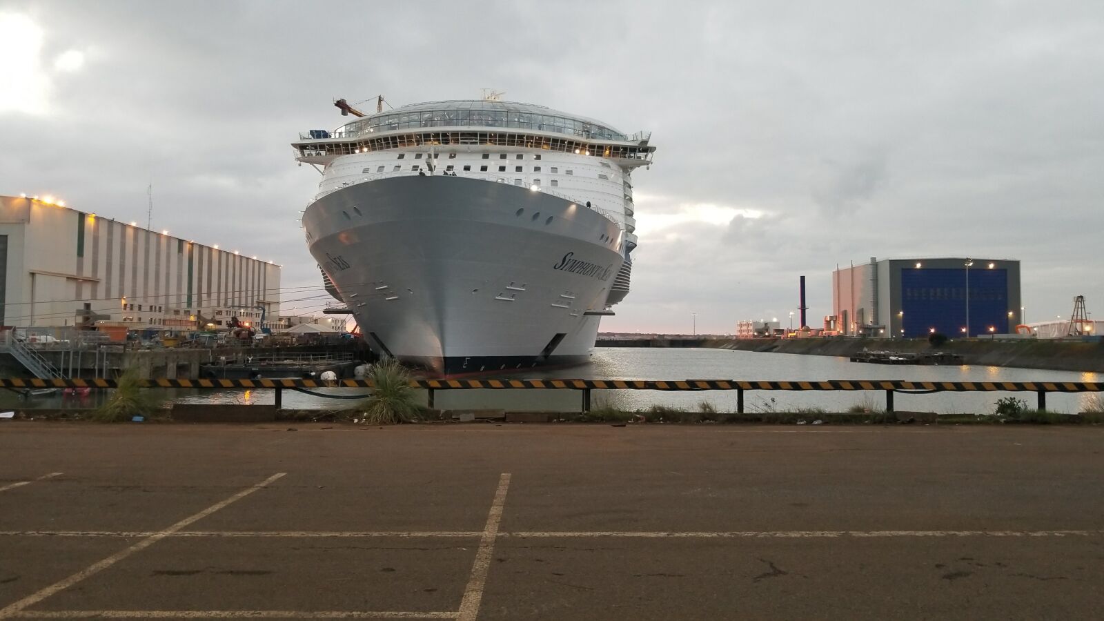 Samsung Galaxy S8 sample photo. Ship, shipyard, port photography