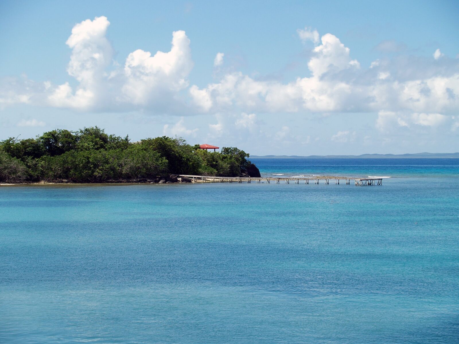 Olympus E-500 (EVOLT E-500) sample photo. Sea, water, beach photography