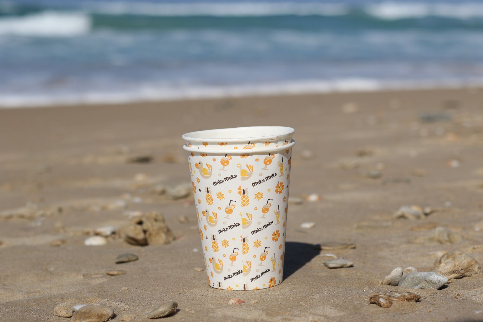 Canon EF 50mm F1.8 STM sample photo. Drink, cup, sea photography