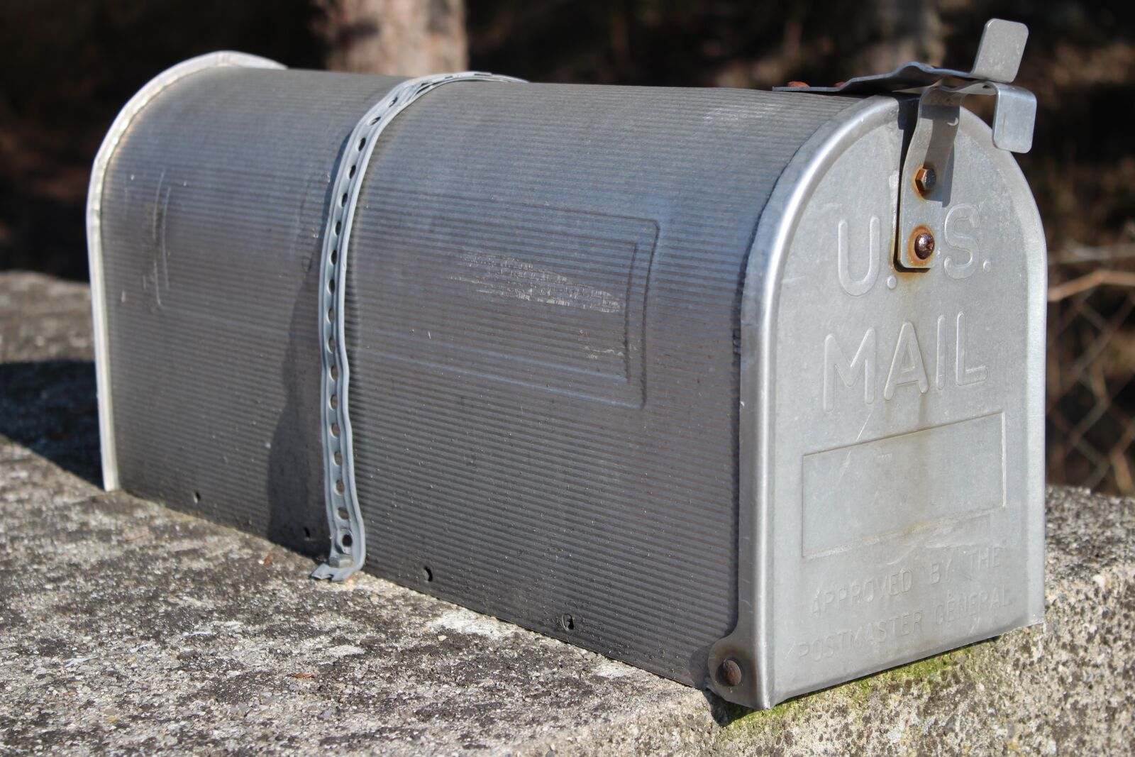 Canon EOS 1300D (EOS Rebel T6 / EOS Kiss X80) sample photo. Mailbox, mail, post photography