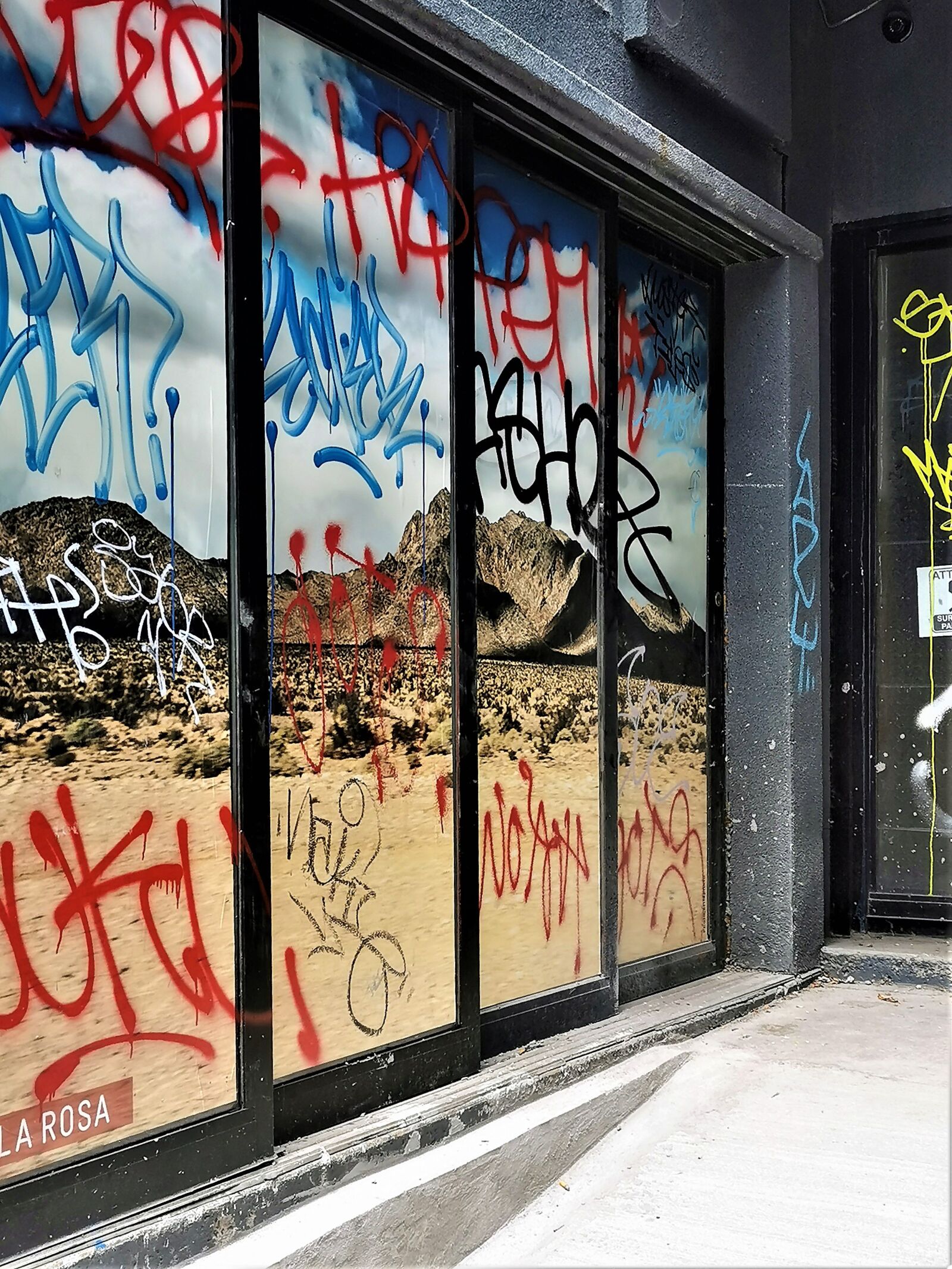 HUAWEI P30 sample photo. Graffiti, street, window photography