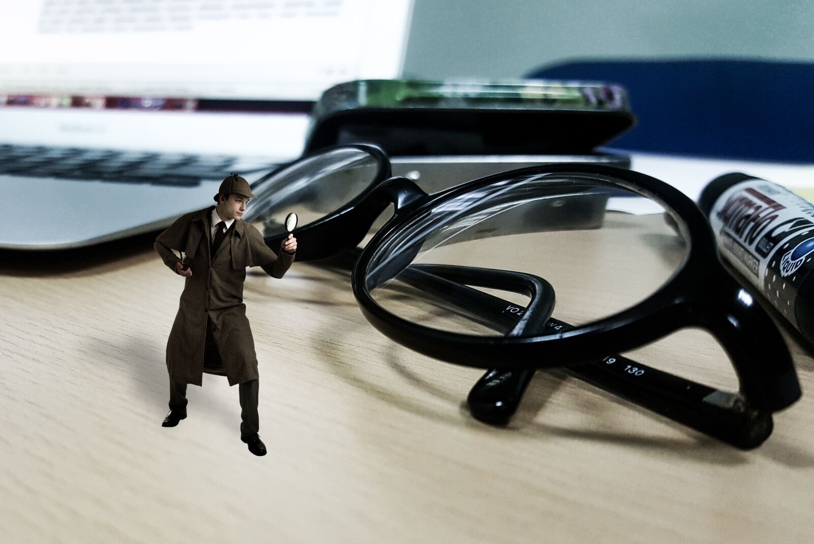 Samsung GALAXY S6 edge sample photo. Inspector, searching, crime photography