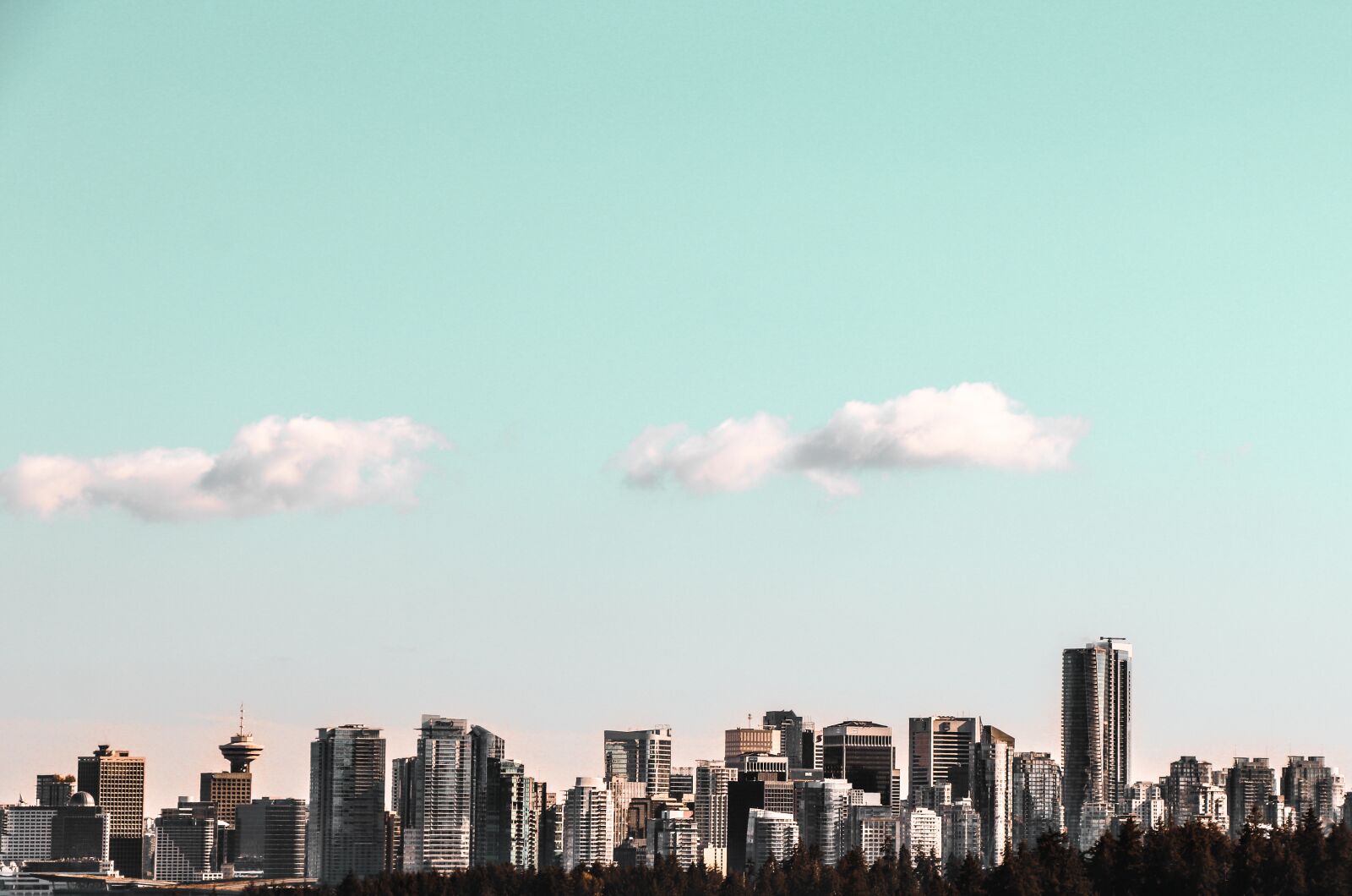 Canon EF-S 18-135mm F3.5-5.6 IS USM sample photo. Vancouver, city, skyline photography