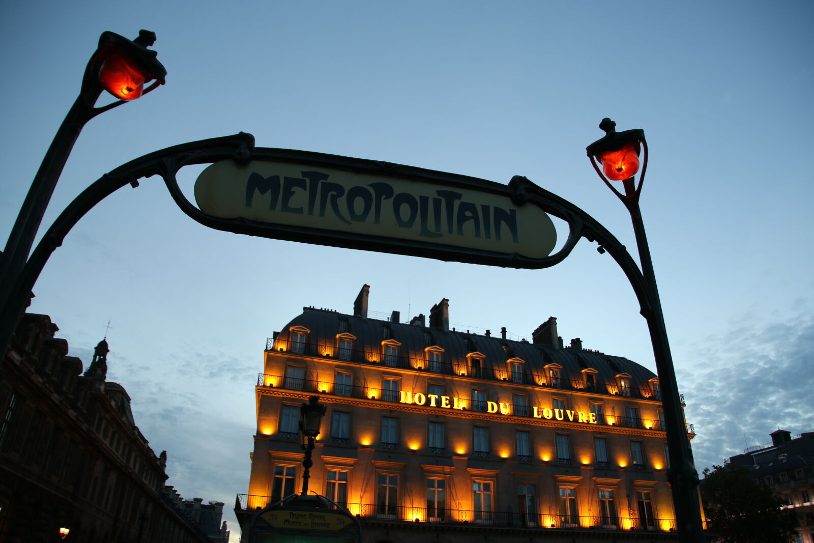 Canon EOS 7D Mark II sample photo. Art, deco, building, capital photography