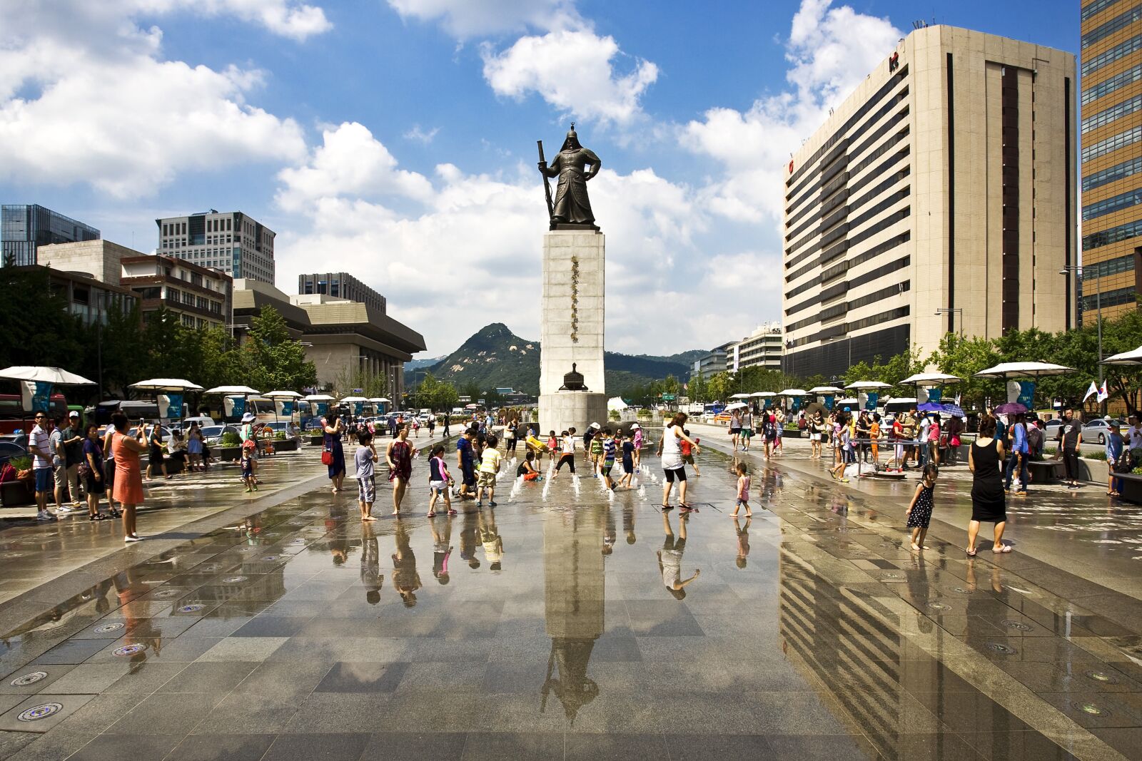 Canon EOS 5D sample photo. Jongno, yi sun sin photography