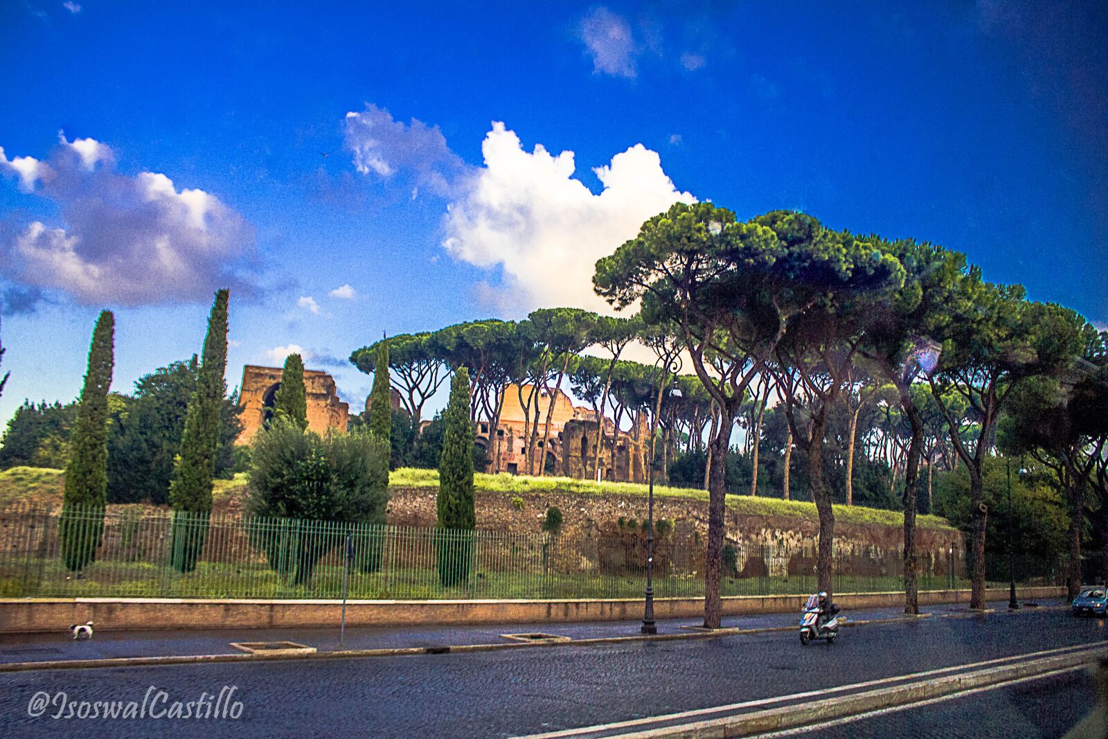 Canon EOS 550D (EOS Rebel T2i / EOS Kiss X4) + Canon EF-S 18-55mm F3.5-5.6 IS sample photo. Rome, italy, landscapes photography