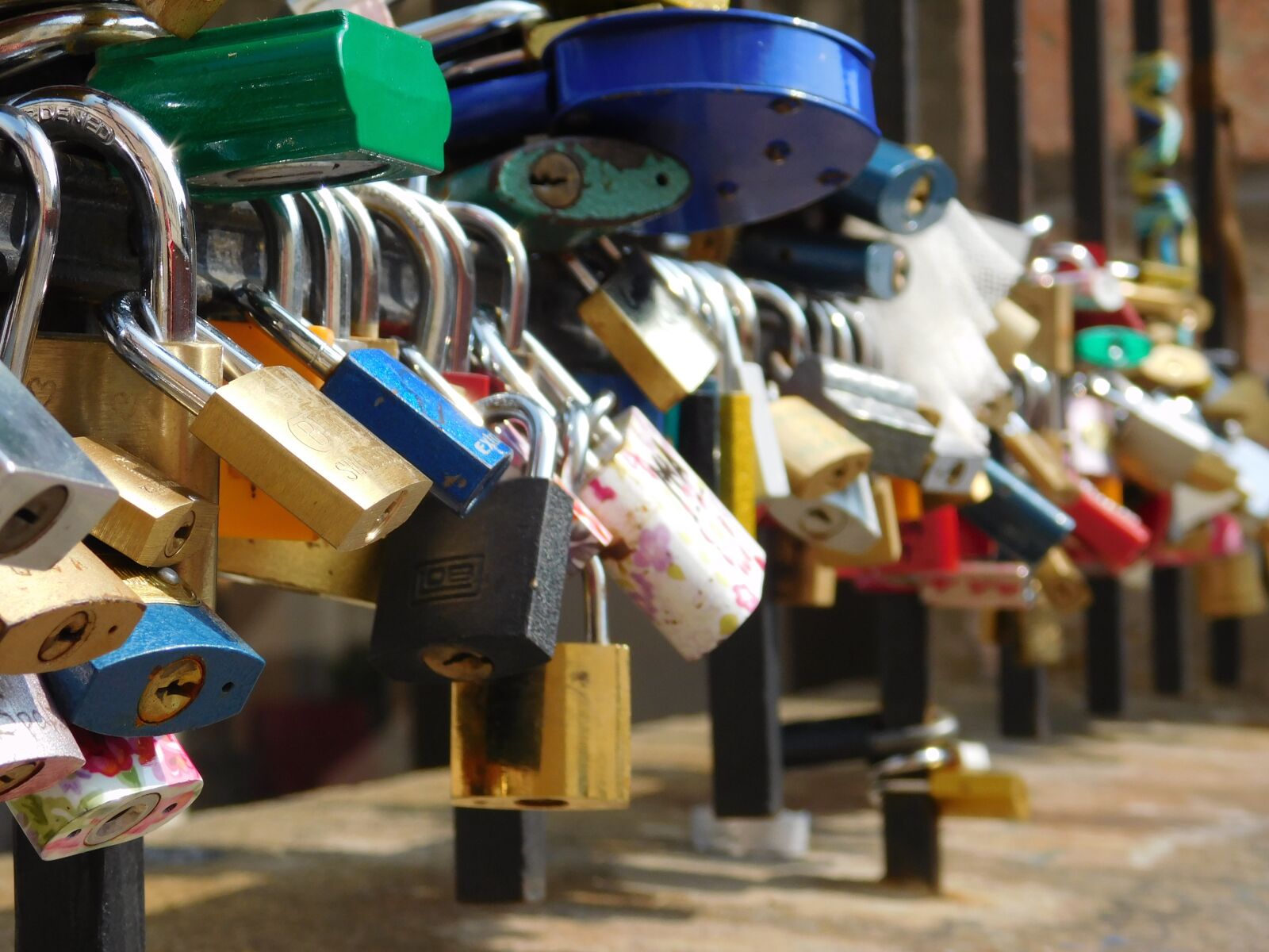 Nikon Coolpix L840 sample photo. Padlock, lock, love photography