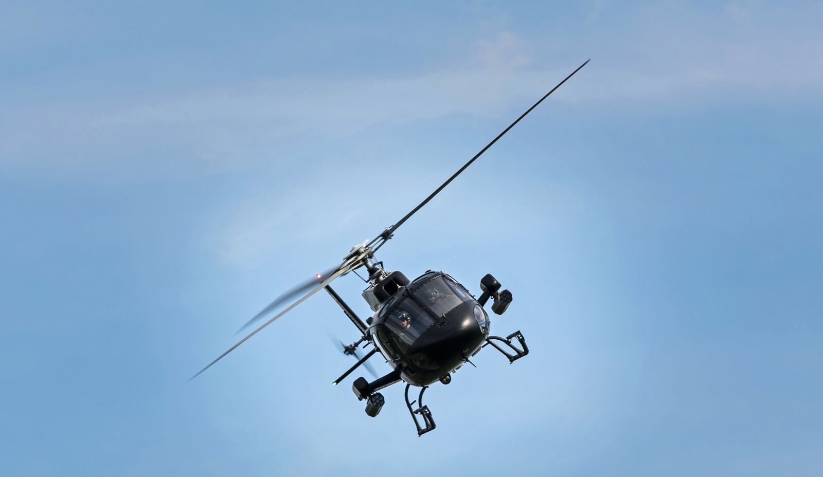 Canon EF 100-400mm F4.5-5.6L IS USM sample photo. Aviation, flight, helicopter photography