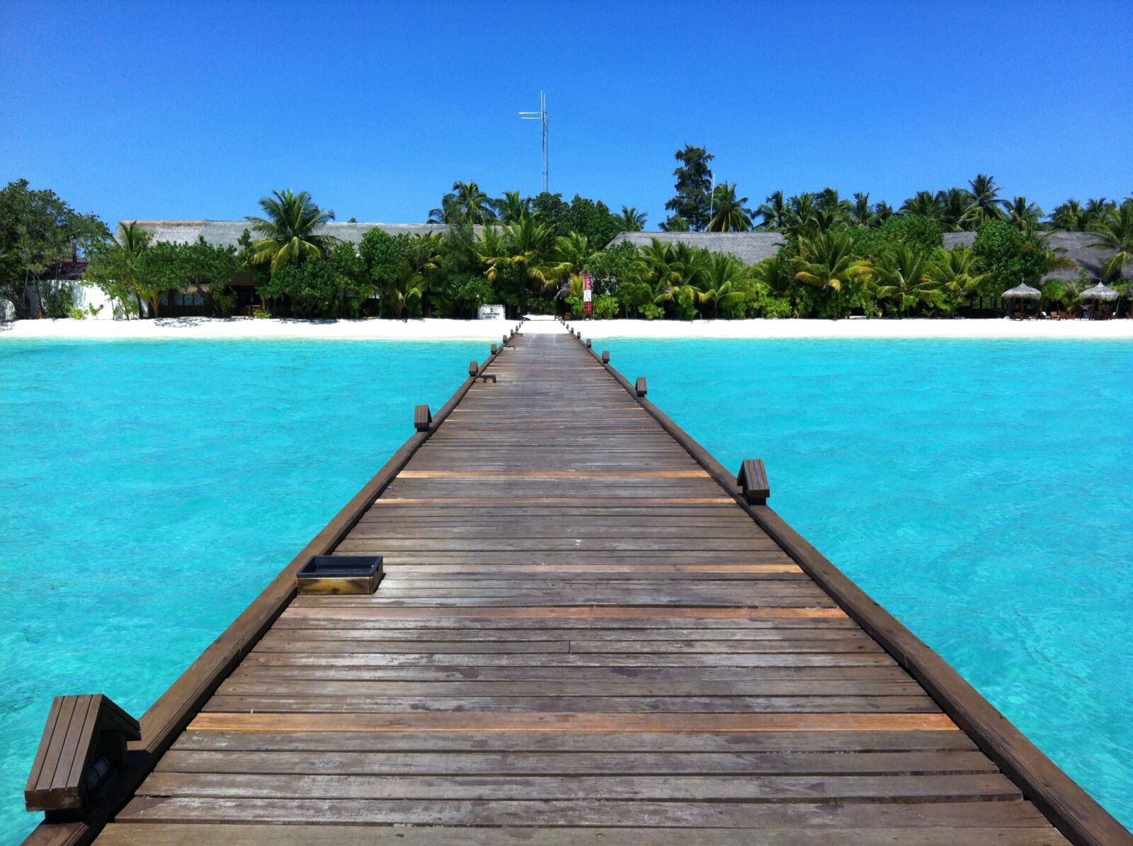 Apple iPhone 4 sample photo. Maldives, kuredu, beach photography
