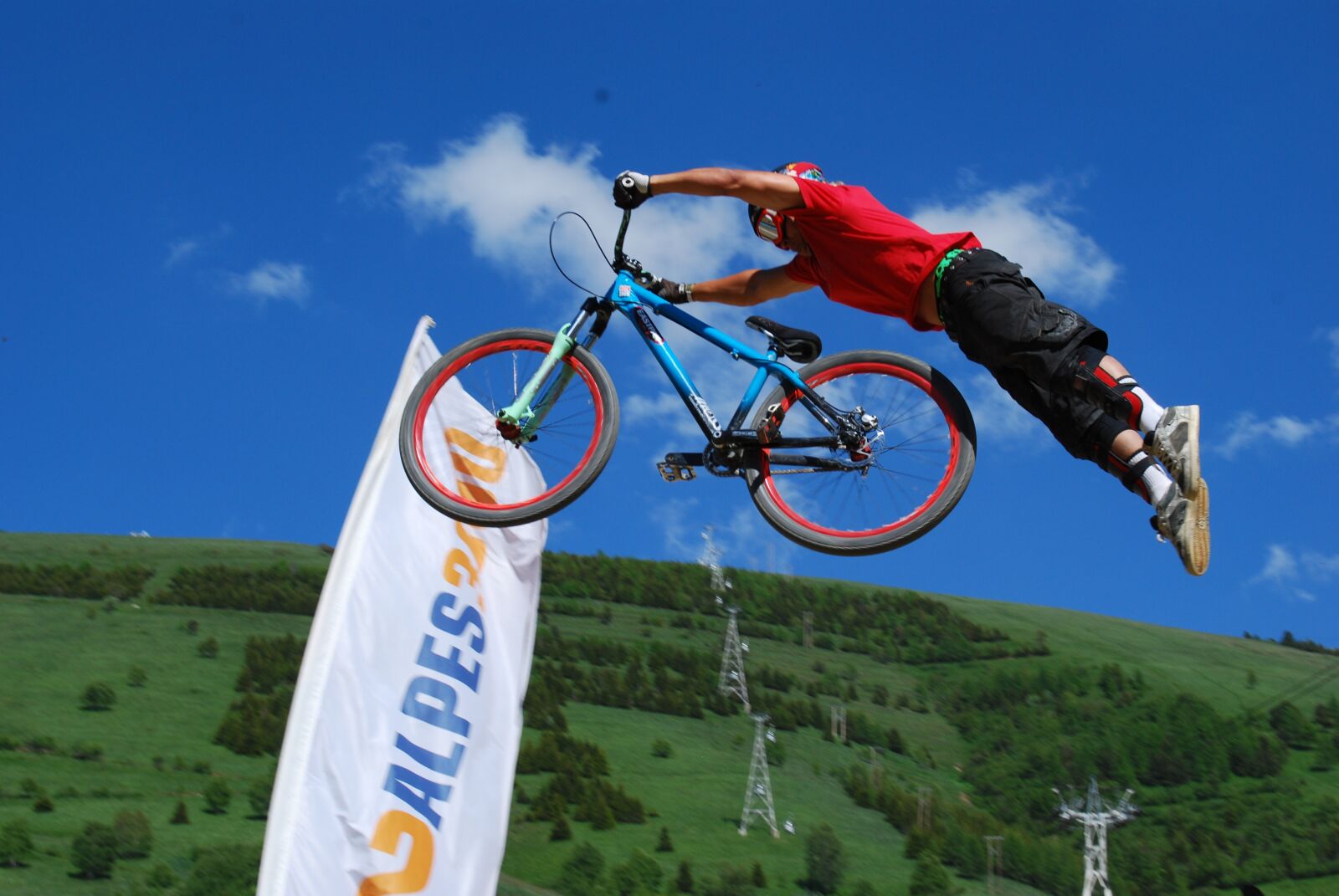 Nikon D40X sample photo. Mountain biking, jump, acrobatics photography