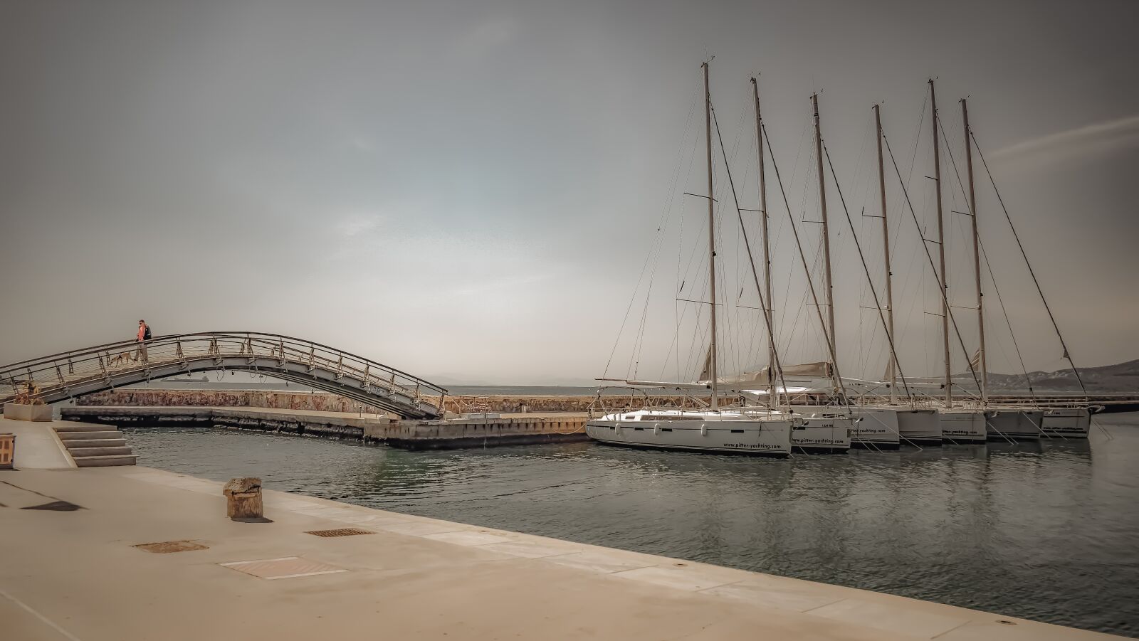 Nikon D3300 sample photo. Harbour, morning, hazy photography